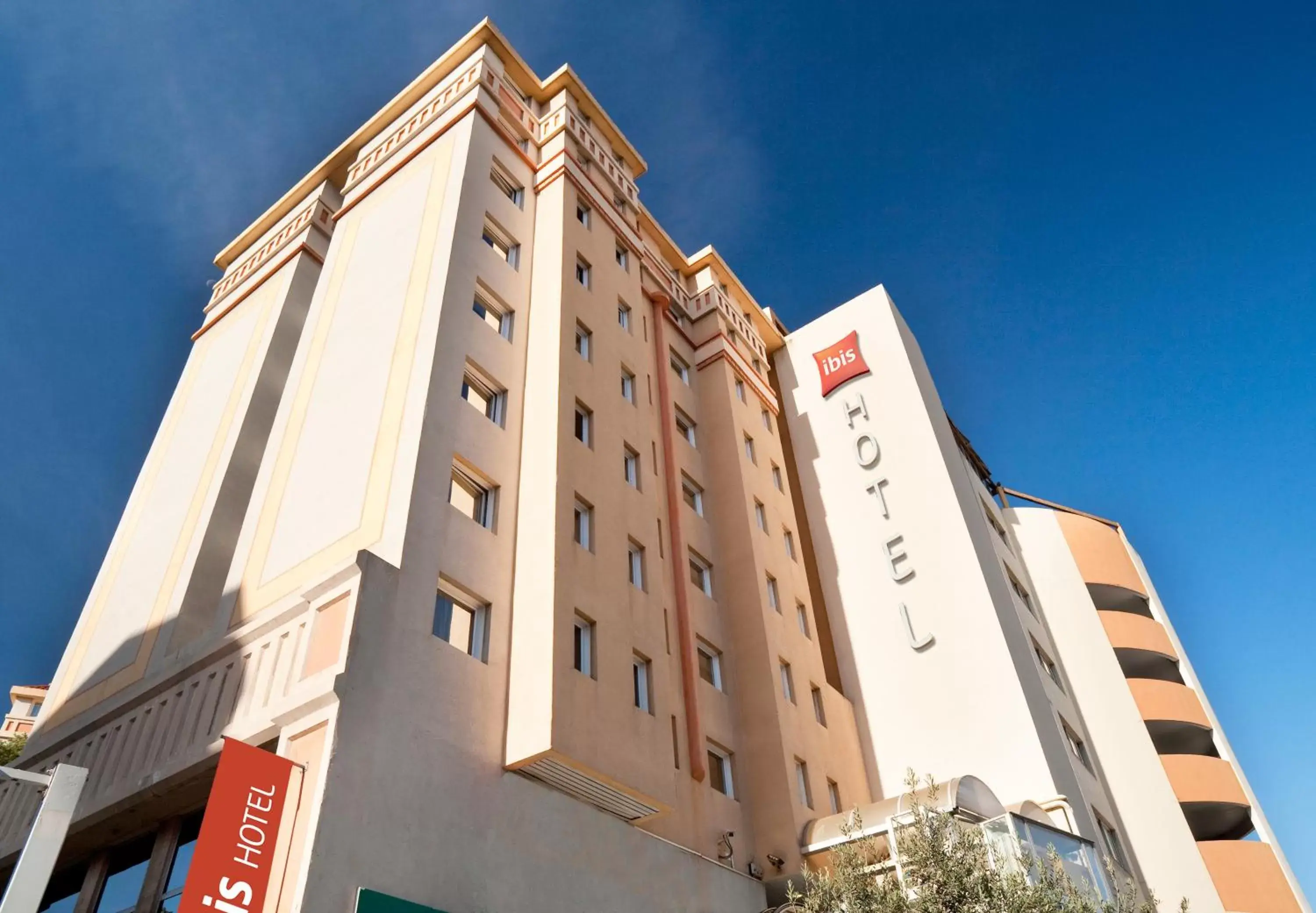 Facade/entrance, Property Building in ibis Nice Centre Gare