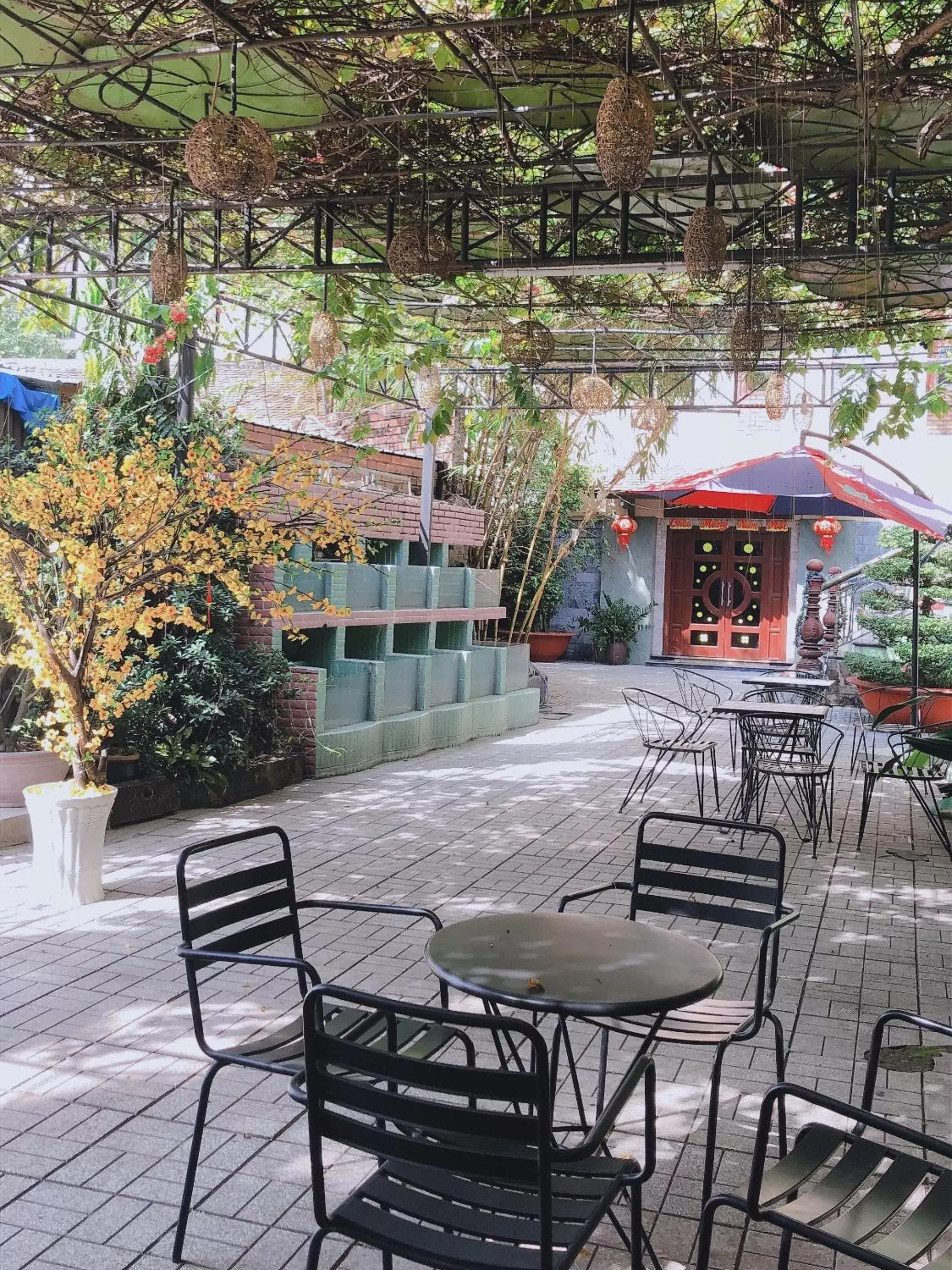 Restaurant/places to eat in Hoang Yen Hotel Restaurant/places to eat in Hoang Yen Hotel