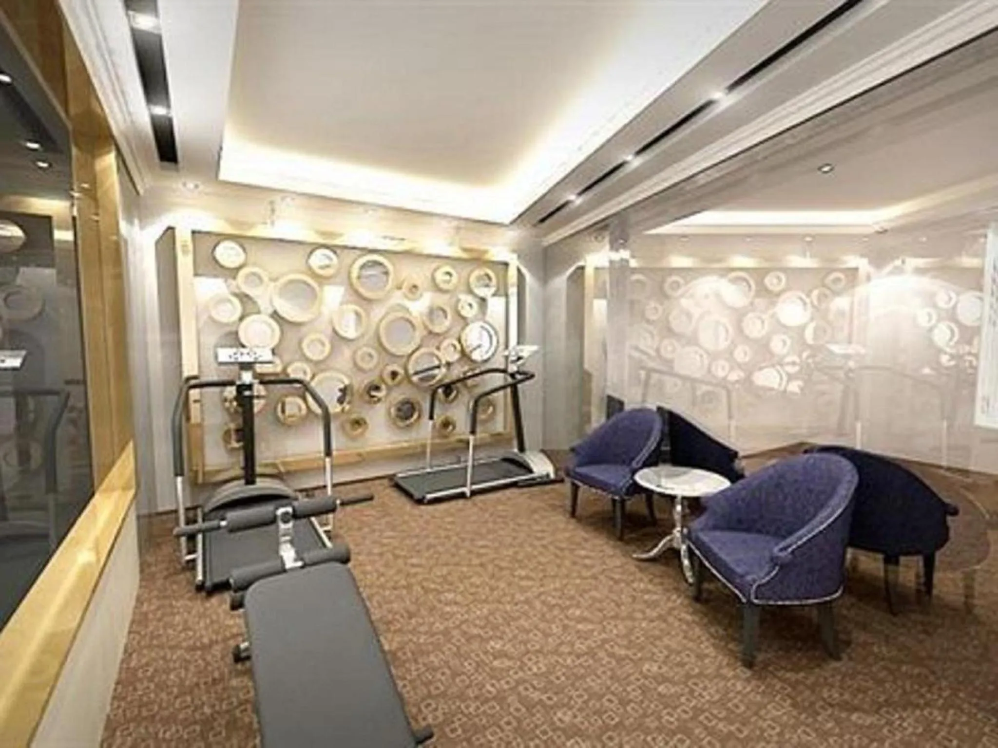 Fitness centre/facilities in Lander Hotel Prince Edward