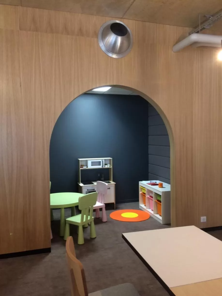 Children play ground, Bed in ibis Styles Chalons en Champagne Centre