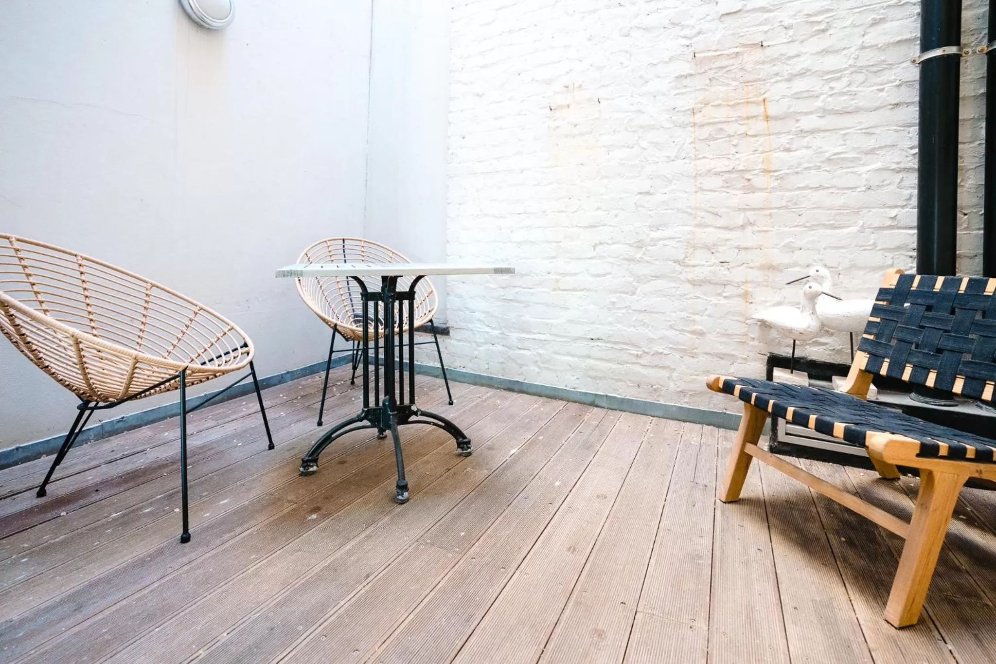 Inner courtyard view in Hotel du Bassin