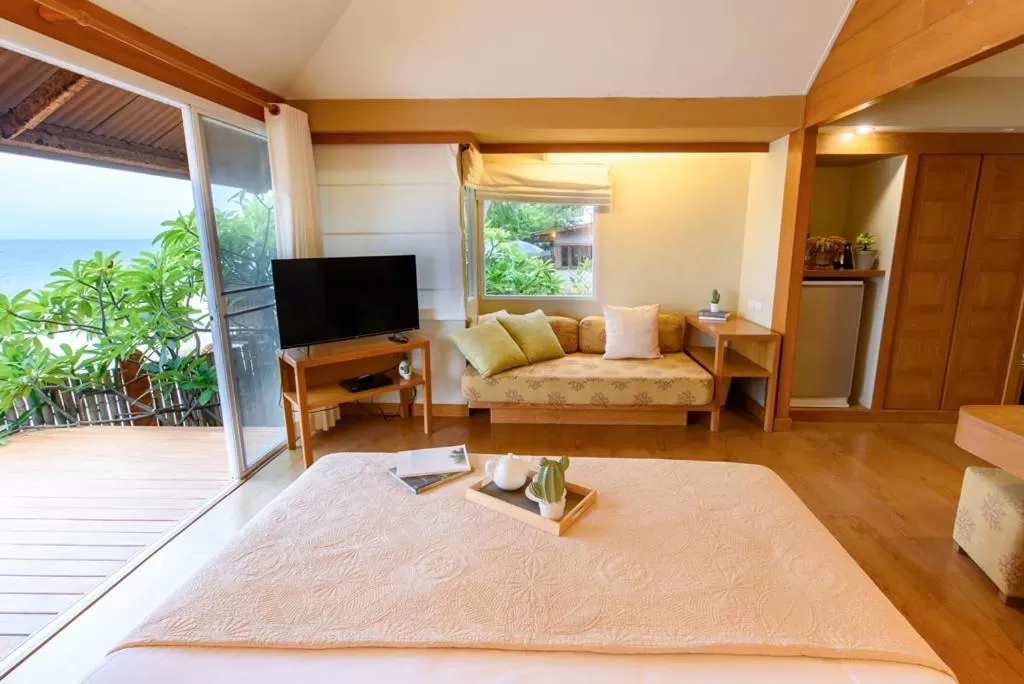 Sea view, Bed in Veranda Lodge