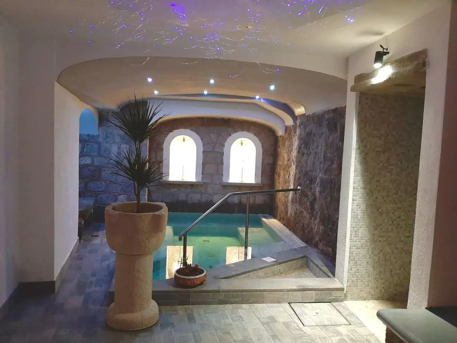 Swimming Pool in Hotel Terme Zi Carmela