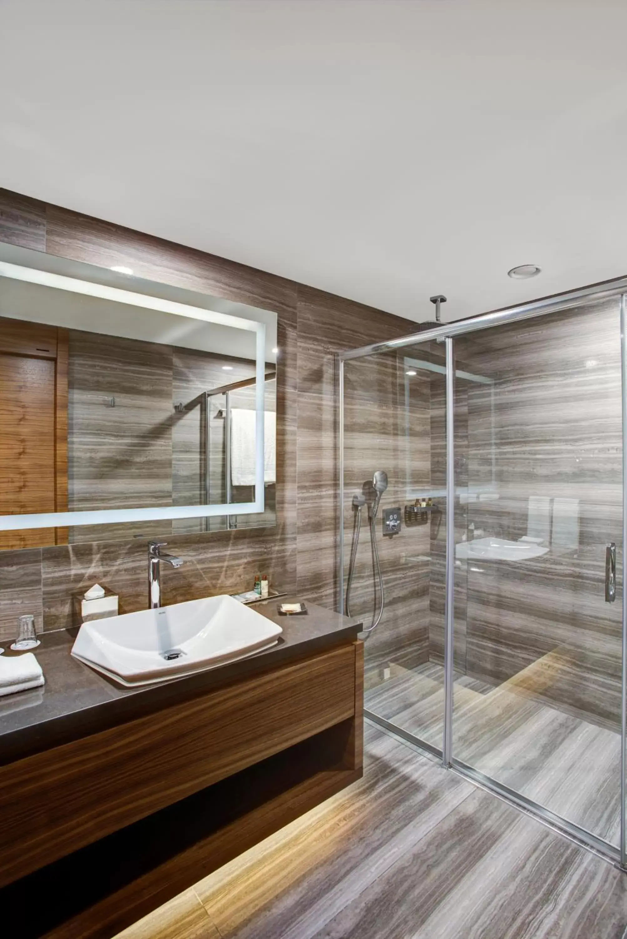 Shower, Bathroom in Sheraton Grand Samsun Hotel