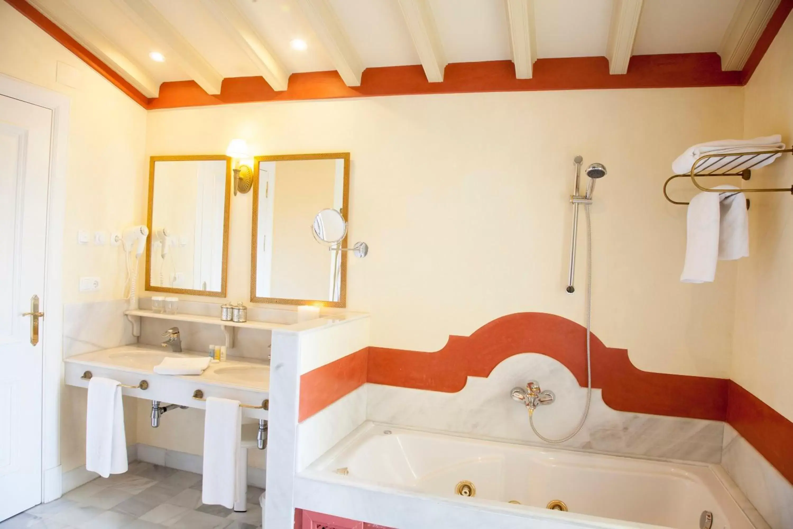 Bathroom in Villa Jerez