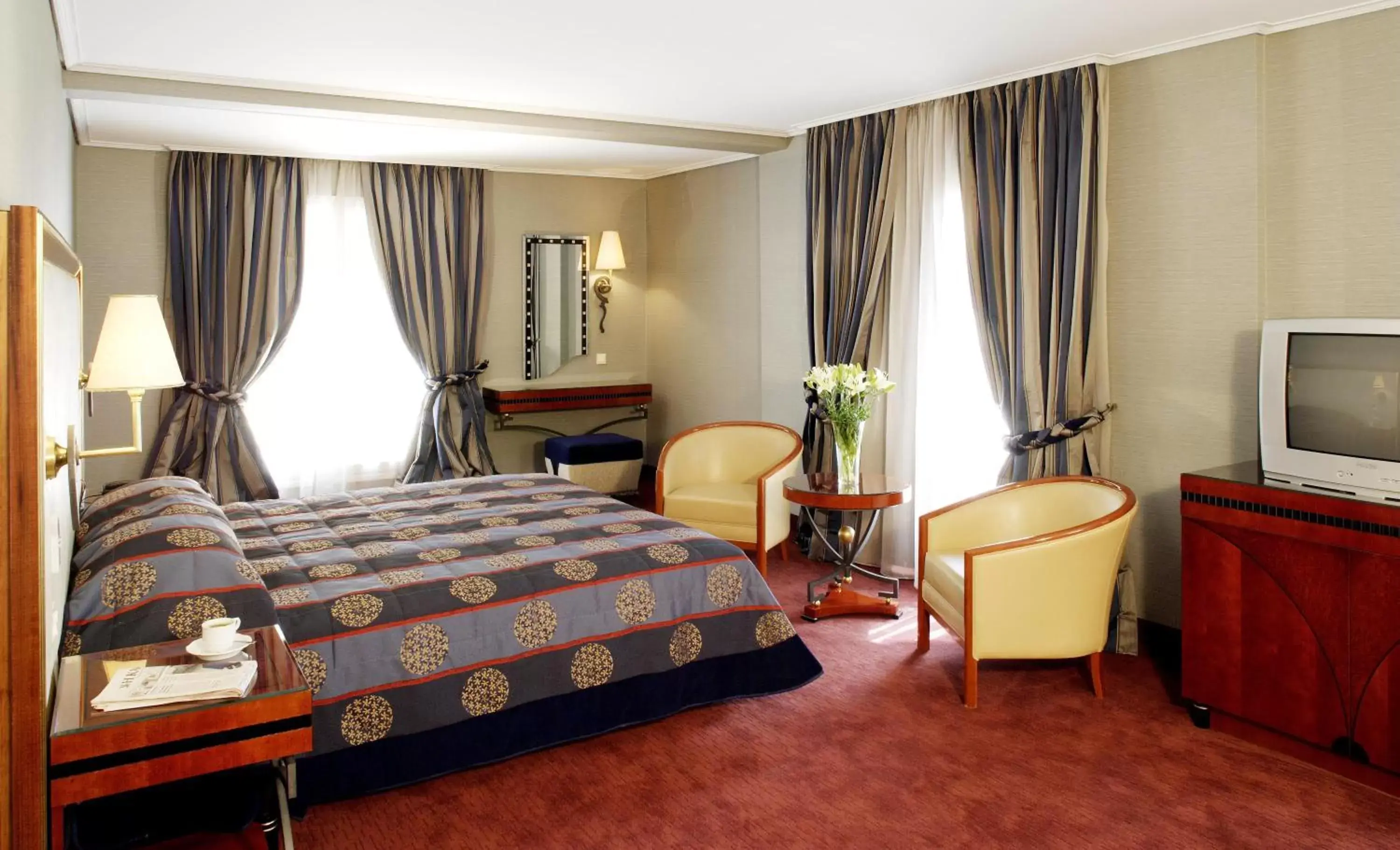 Photo of the whole room in Piraeus Theoxenia Hotel
