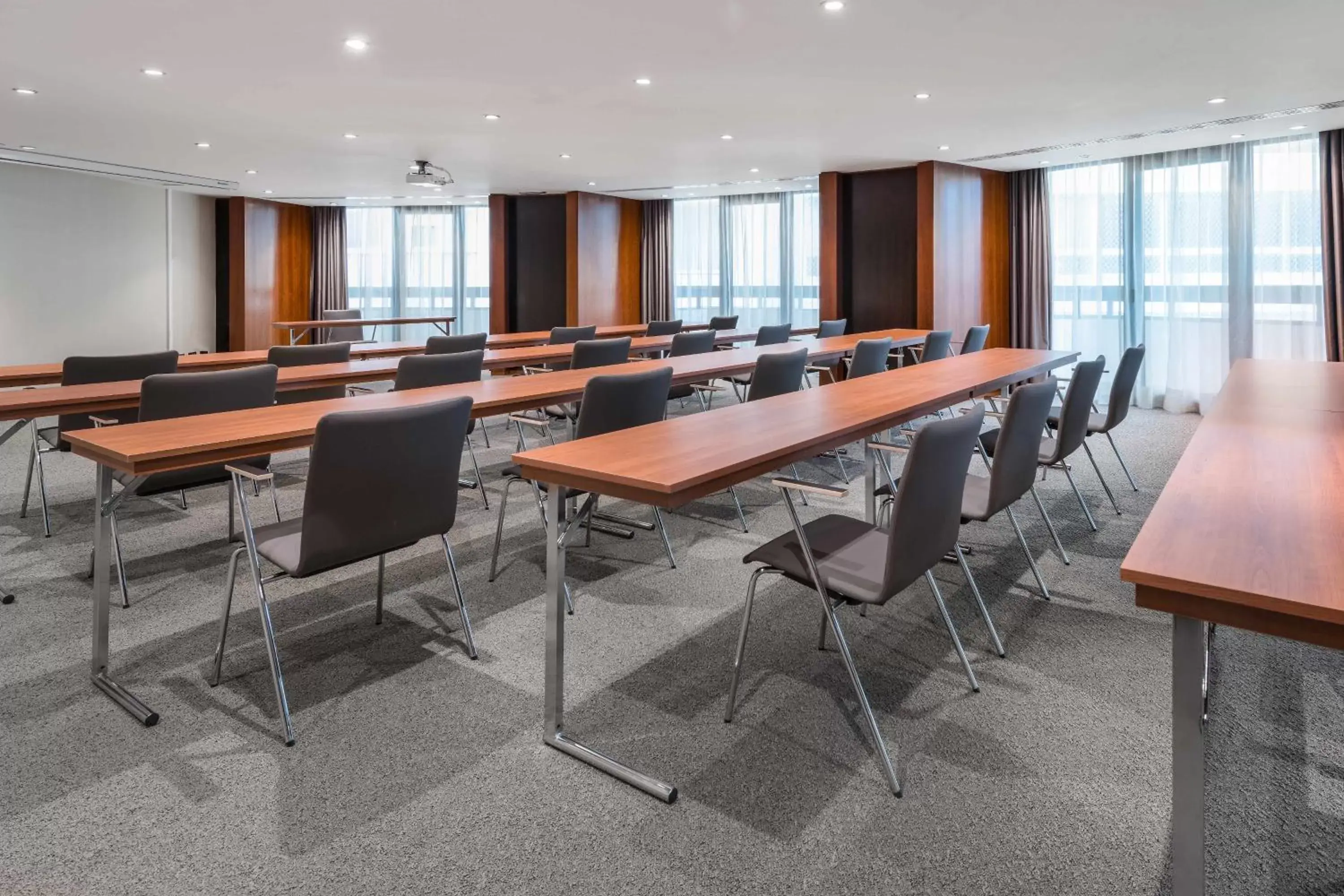 Meeting/conference room in AC Hotel Gran Canaria by Marriott