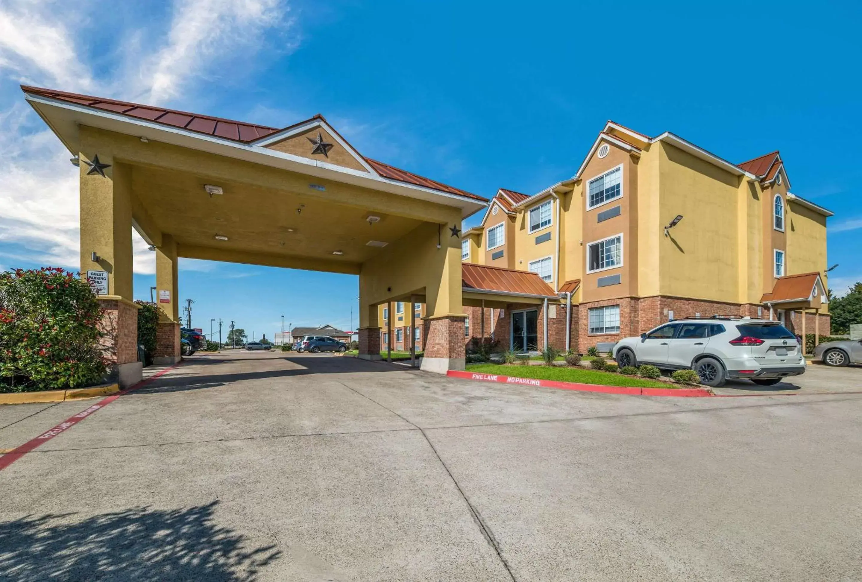 Property Building in Quality Inn & Suites North Mesquite I-30