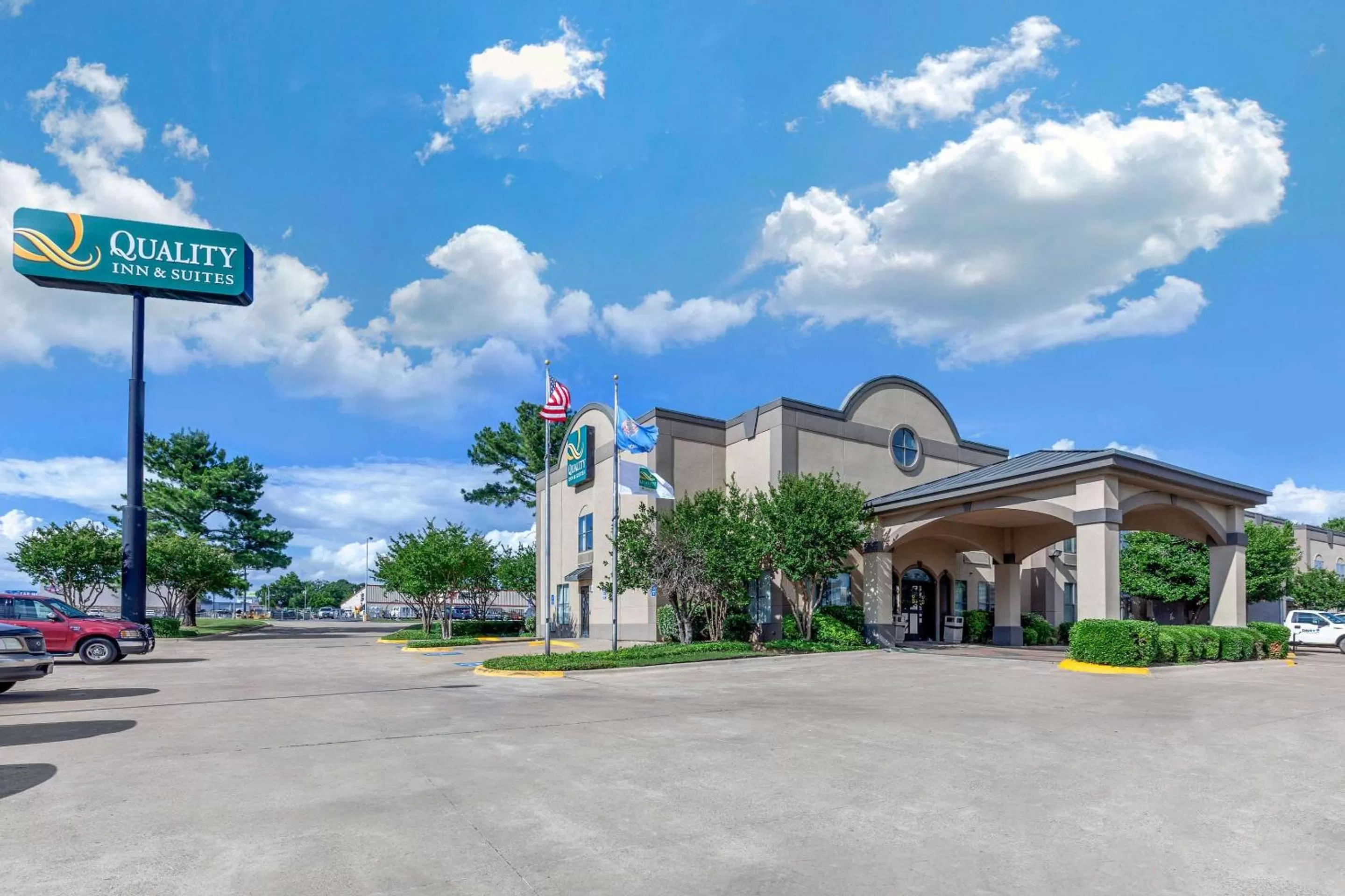 Property building in Quality Inn & Suites Durant