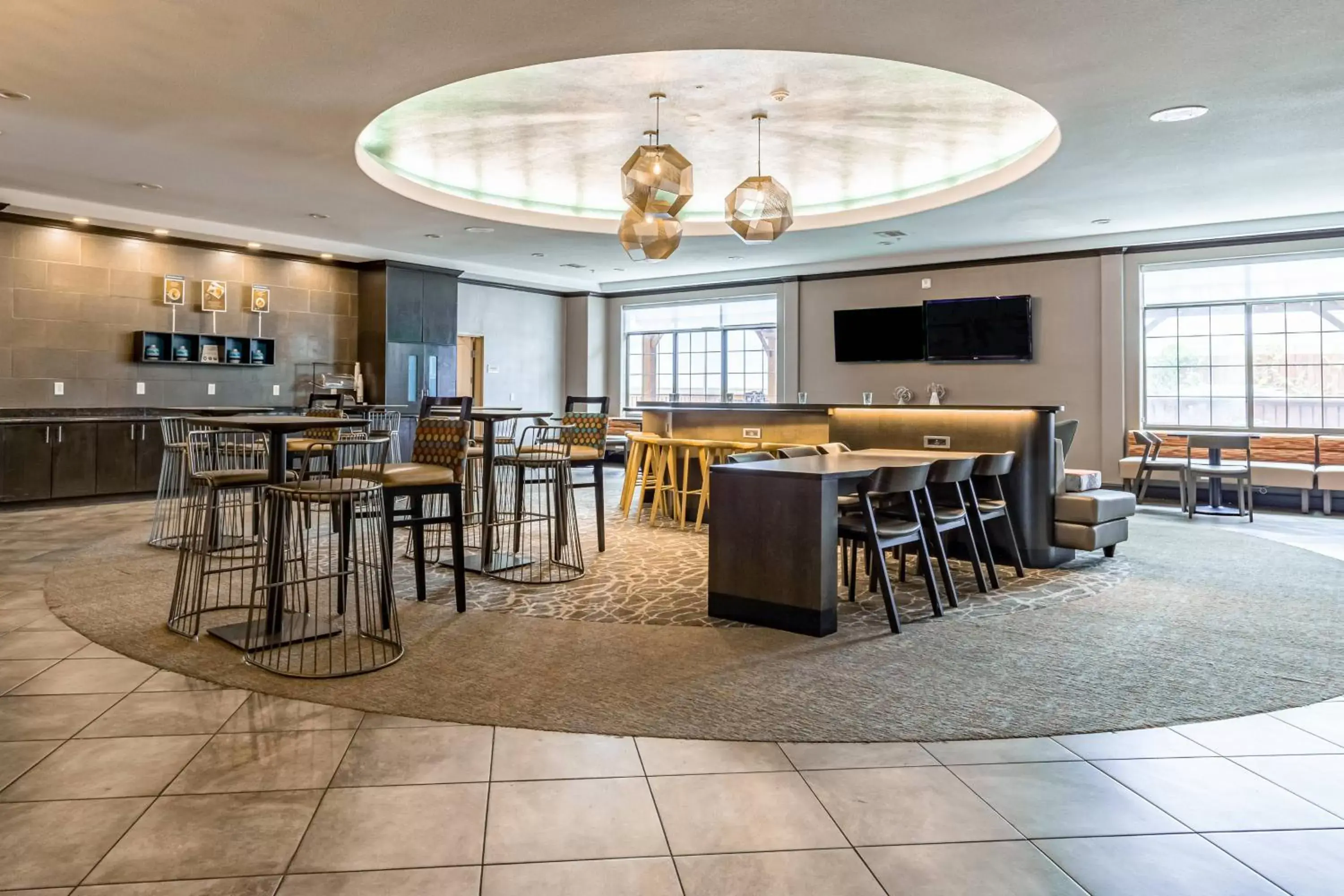 Lounge or bar, Restaurant/Places to Eat in SpringHill Suites by Marriott Waco Woodway