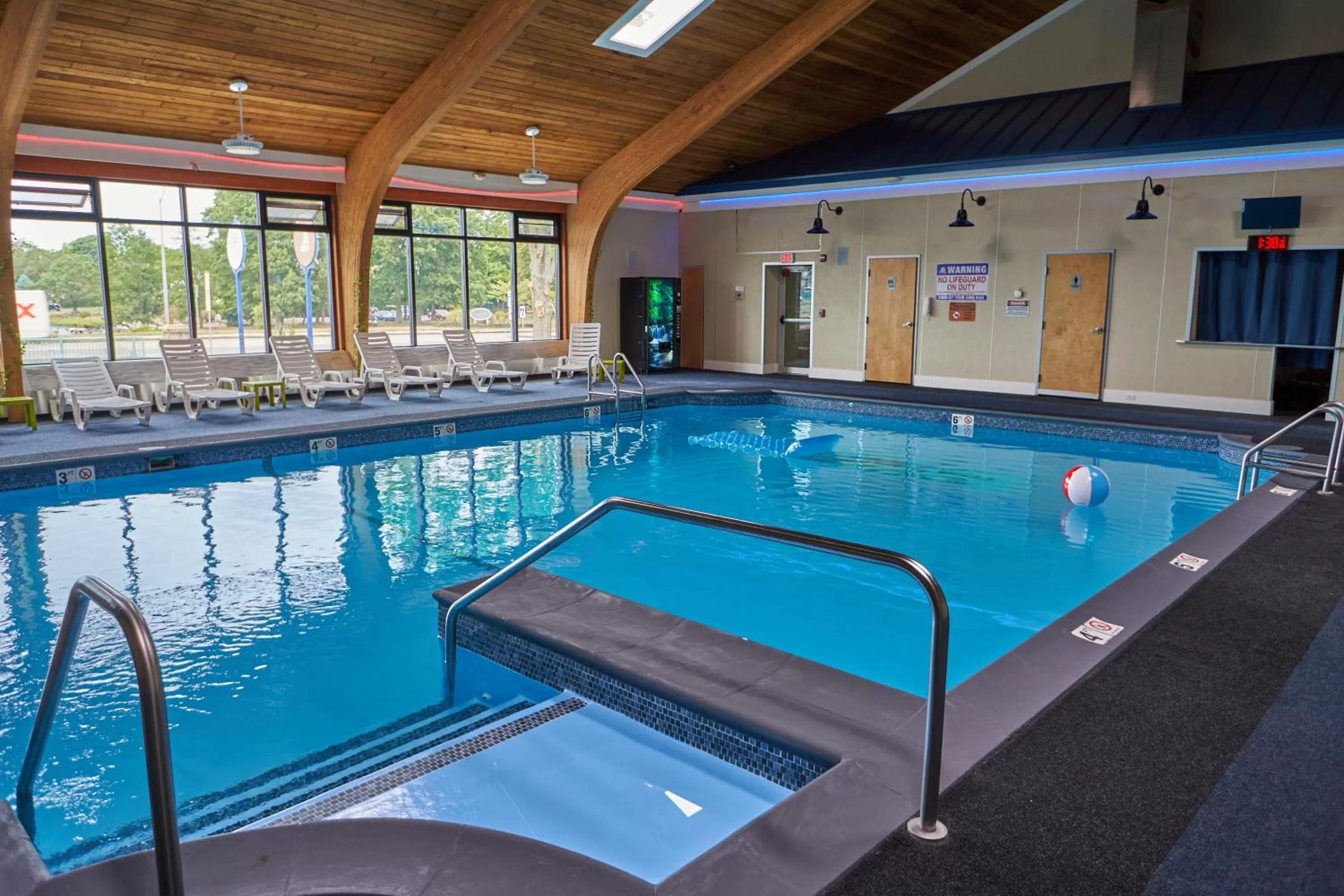 Swimming pool in Seaport Resort and Marina