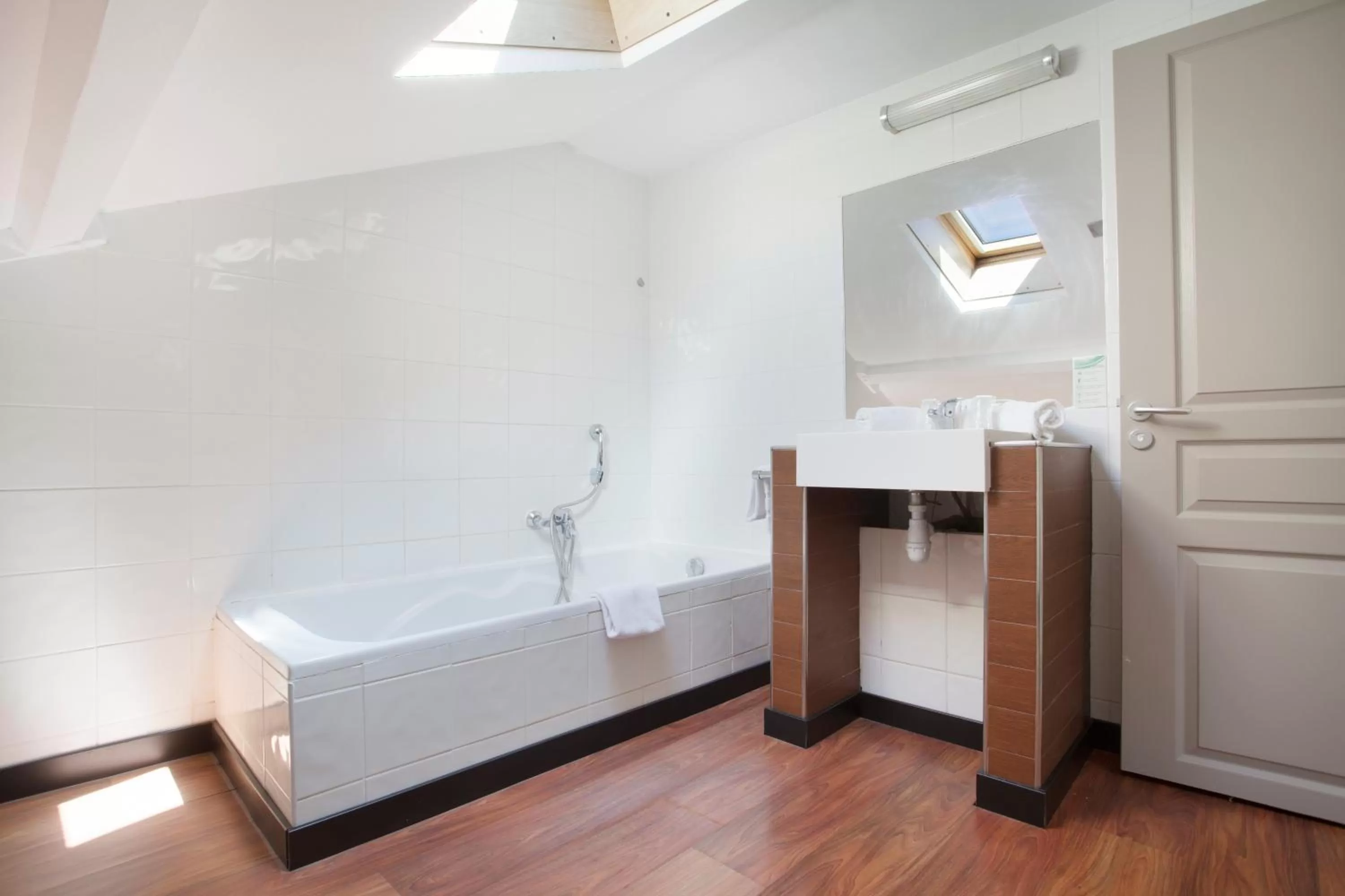 Bathroom in Appart'hôtel Odalys City - Nice Centre