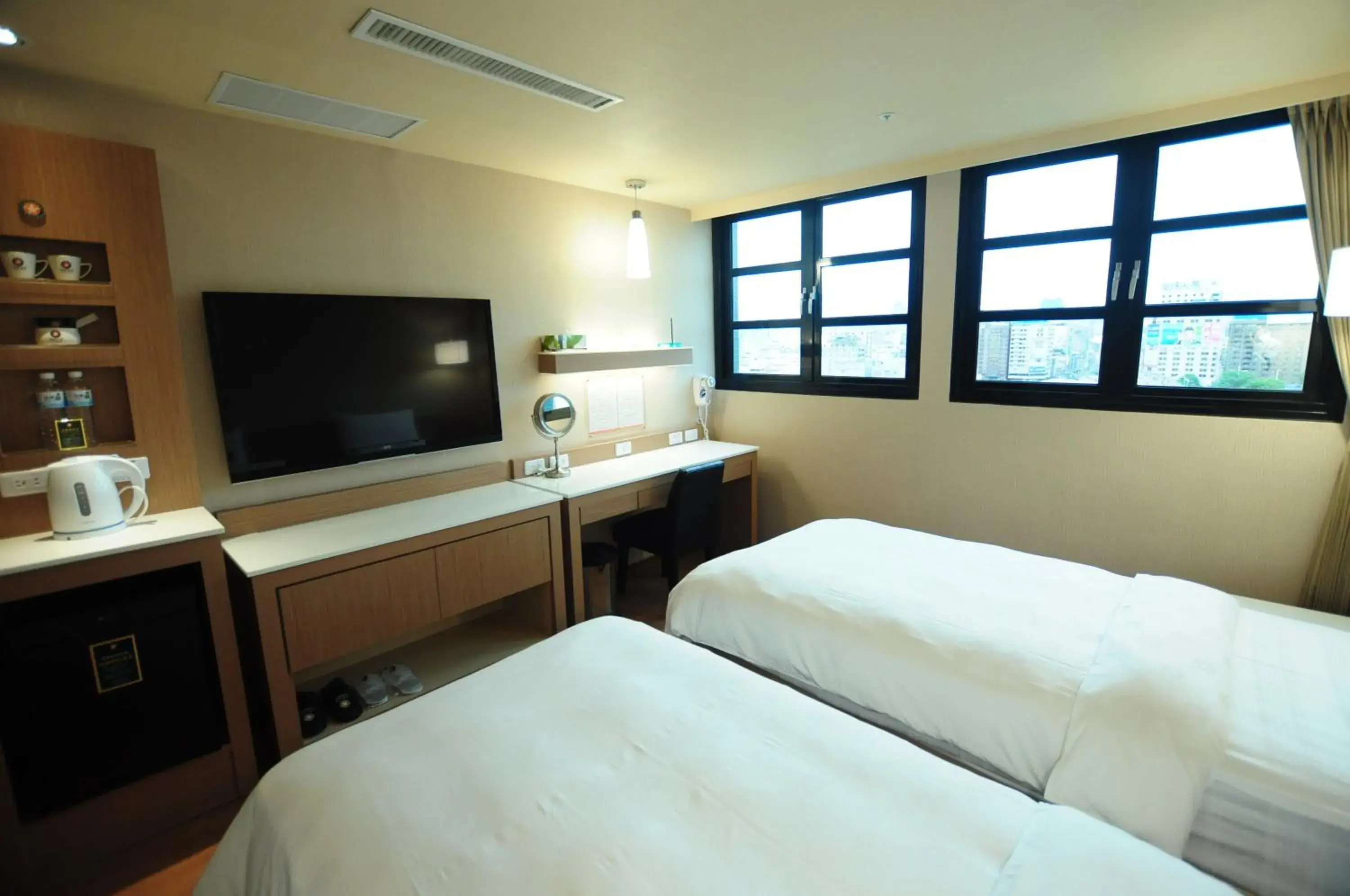 Bed in Kindness Hotel - Kaohsiung Main Station