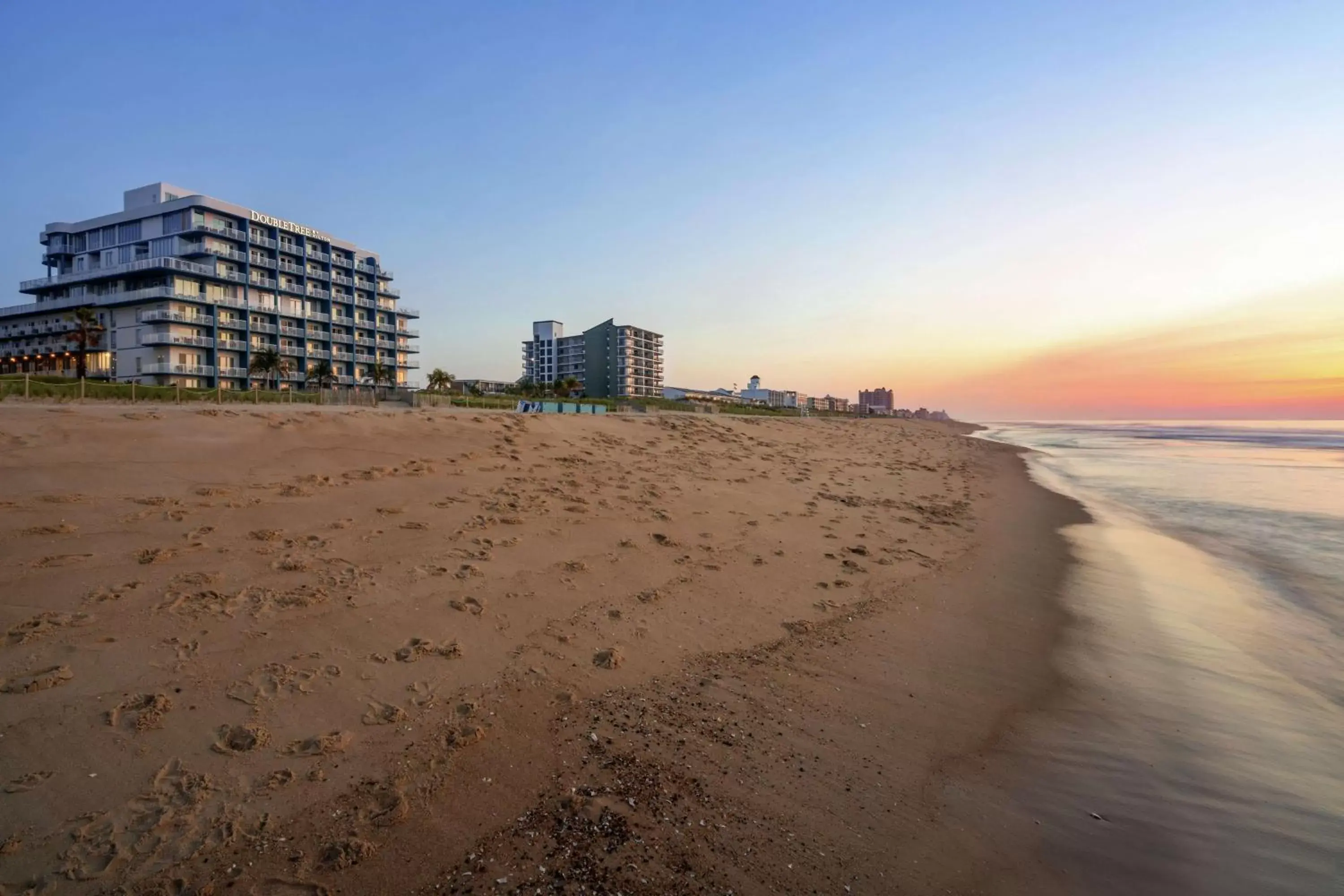 Property building, Beach in DoubleTree by Hilton Ocean City Oceanfront