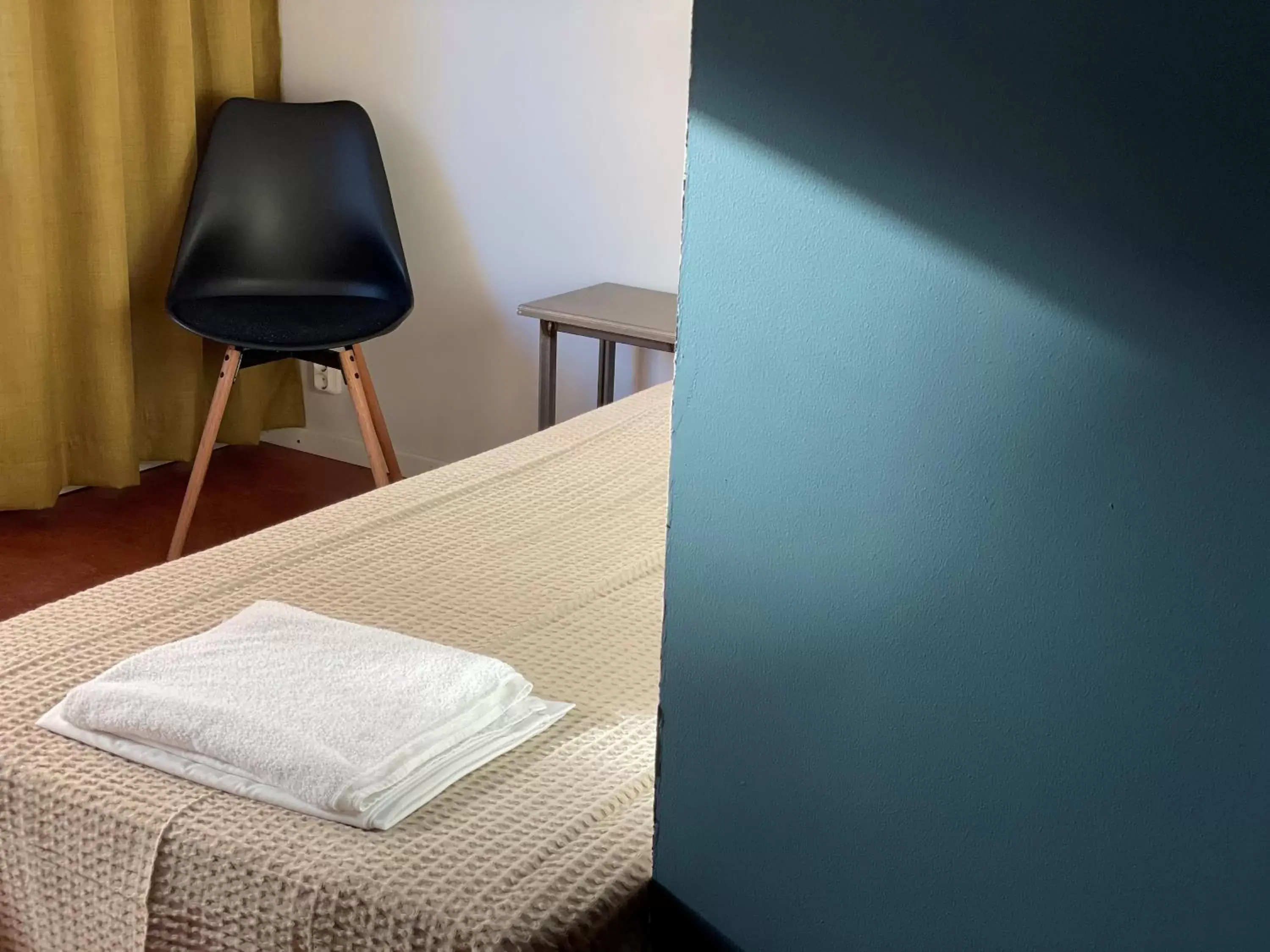 Standard Single Room with Shared Bathroom in HOTEL N Hostel Malmö City Standard Single Room with Shared Bathroom in HOTEL N Hostel Malmö City