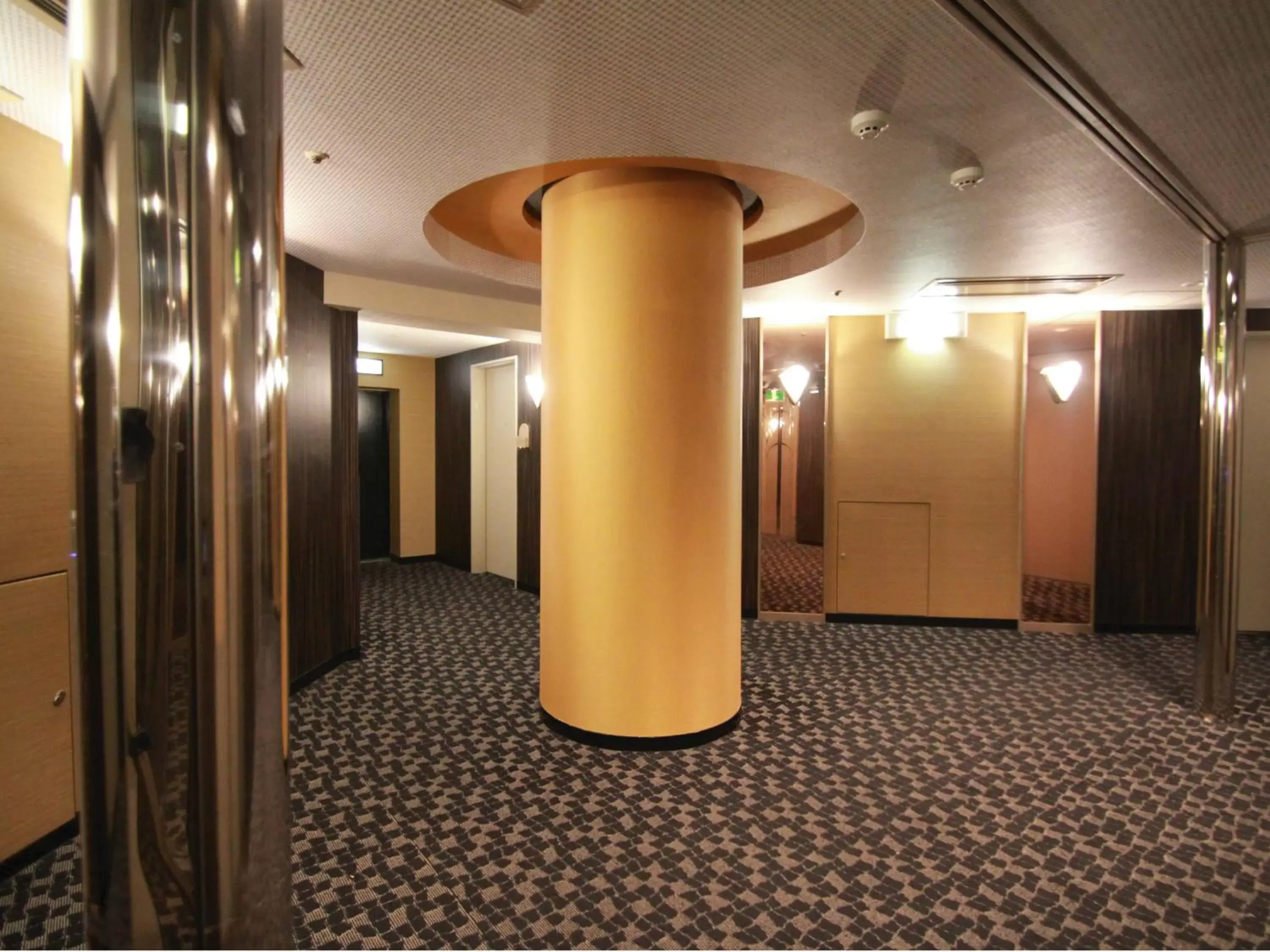 Lobby or reception in APA Hotel Fukuoka Watanabe Dori EXCELLENT