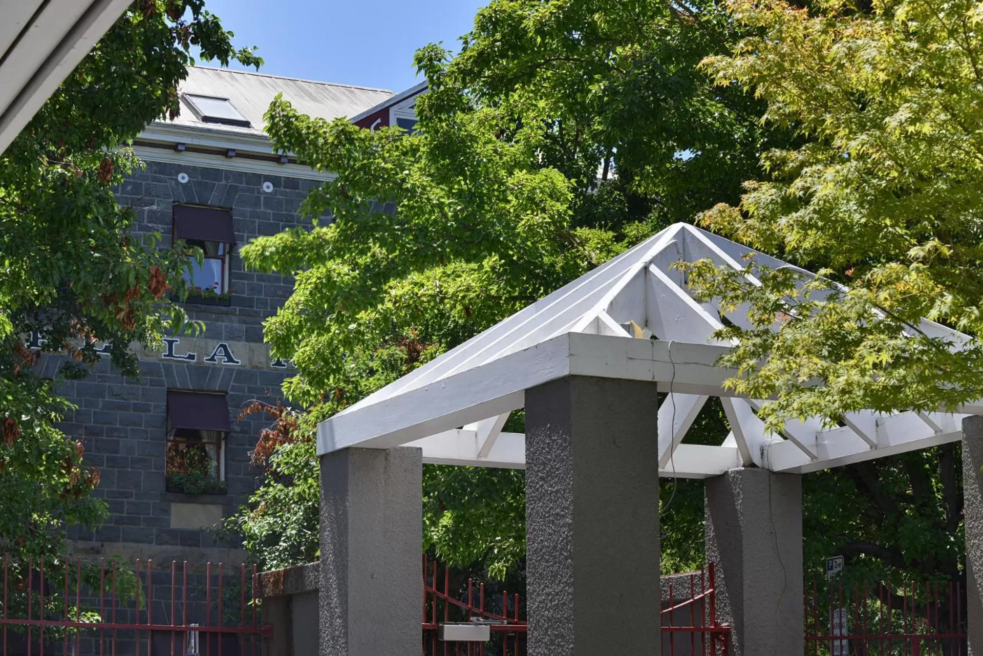 Property building in Hotel La Rose