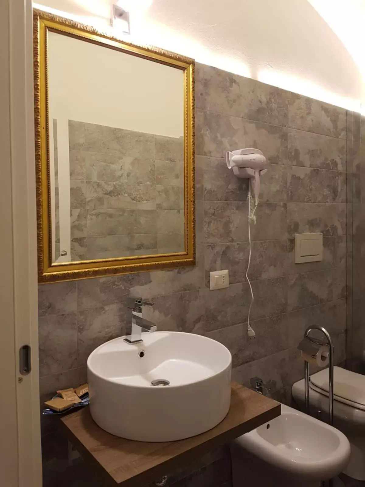 Bathroom in Nuovo Hotel Sangiuliano