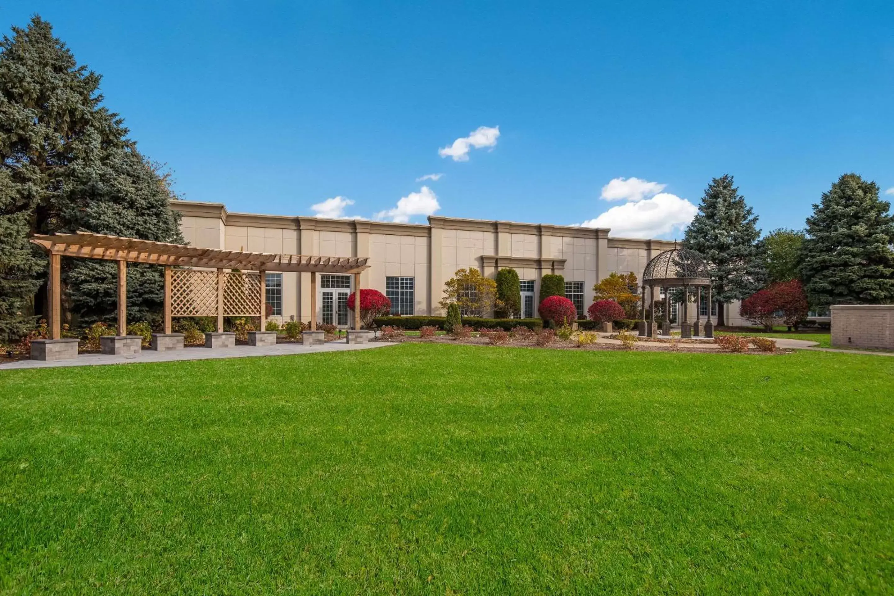 Property building in Quality Inn Joliet Property building in Quality Inn Joliet