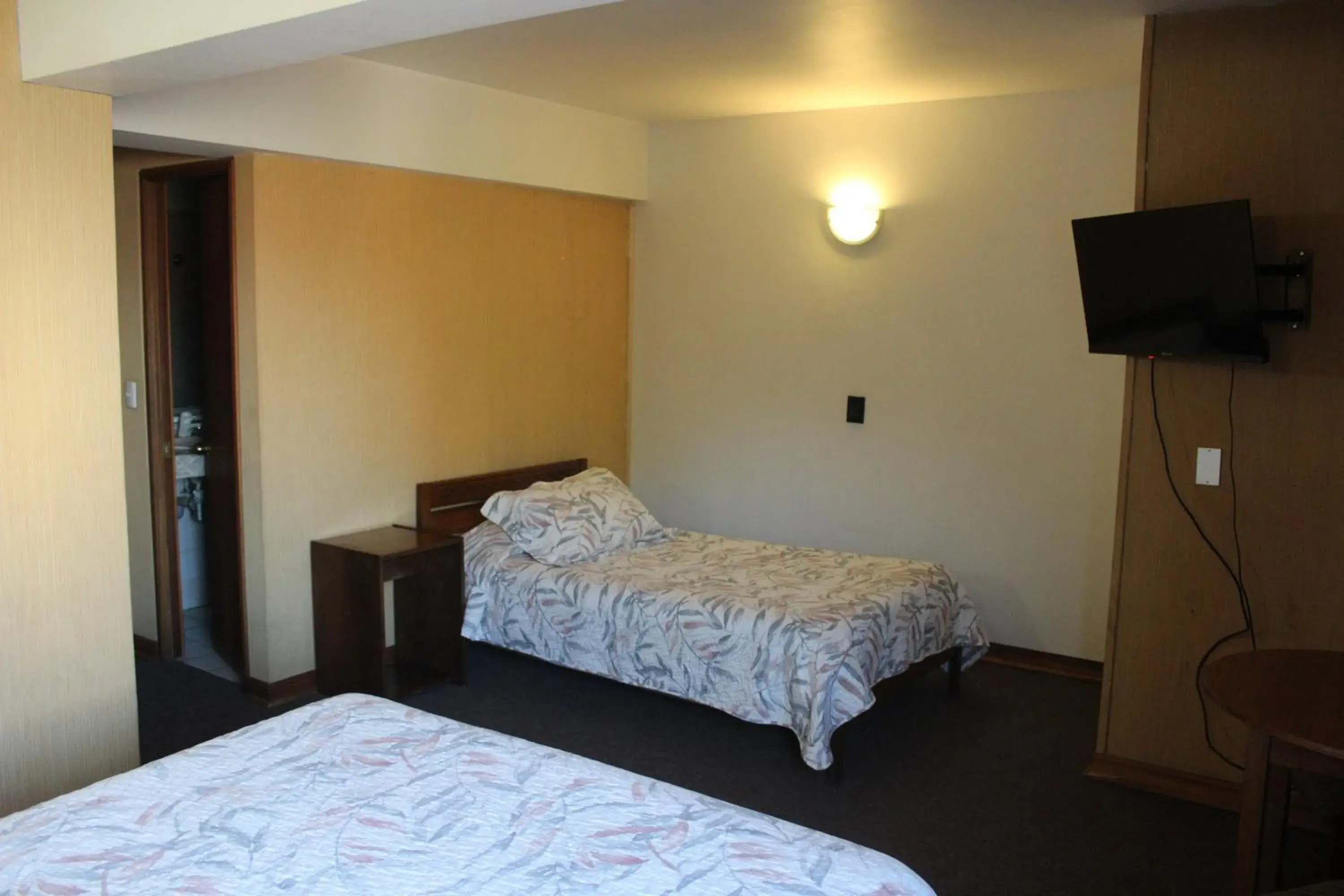 Bed in Hotel Antupiren