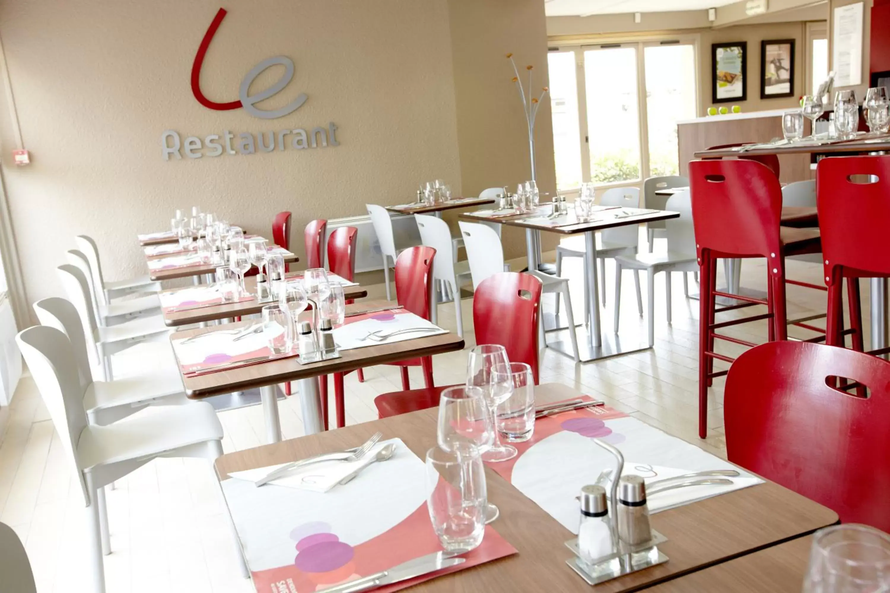 Restaurant/Places to Eat in Campanile Rouen Sud - Cléon Elbeuf