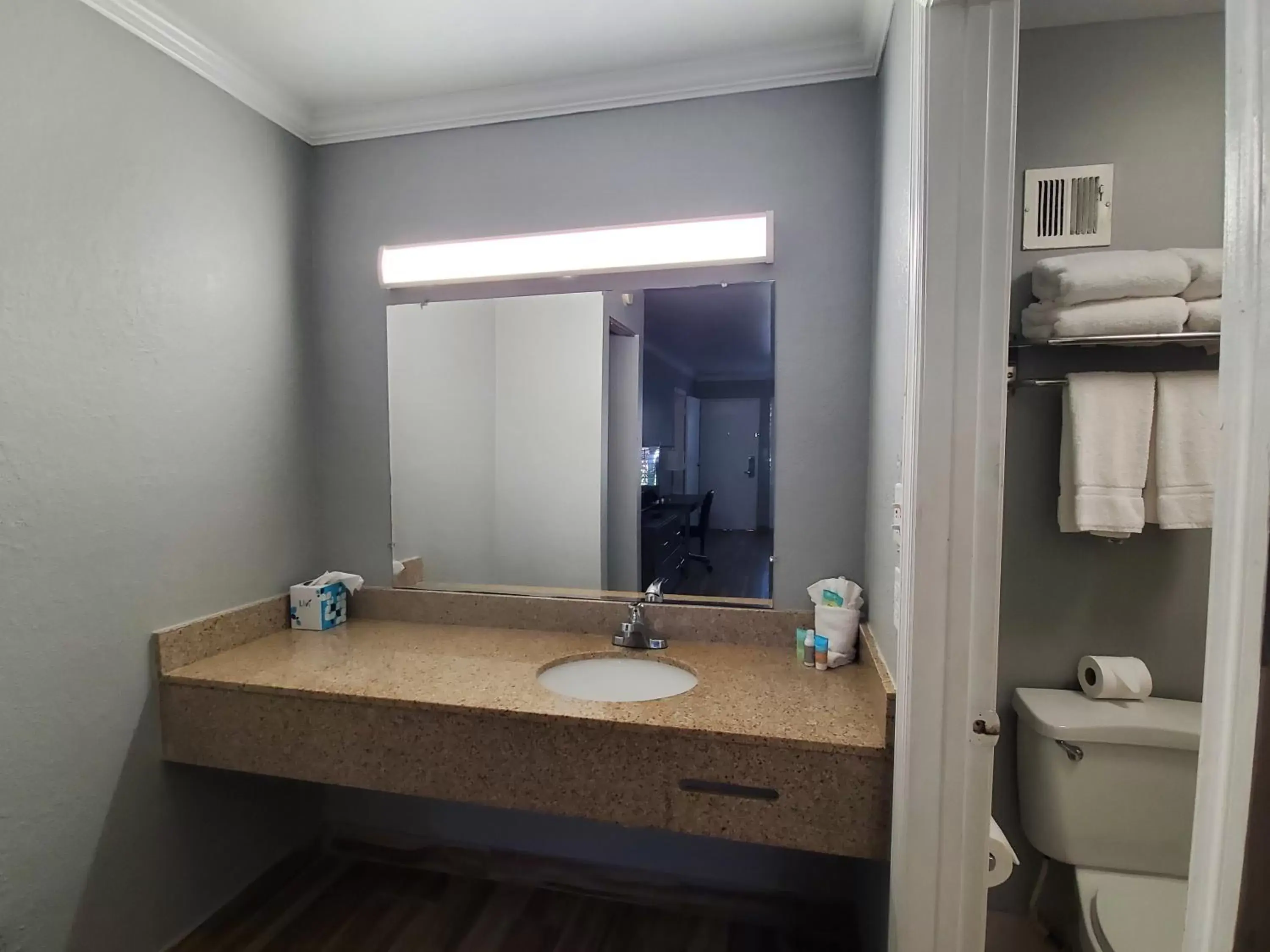 Bathroom in Vero Beach Inn & Suites Vero Beach I-95 Bathroom in Vero Beach Inn & Suites Vero Beach I-95