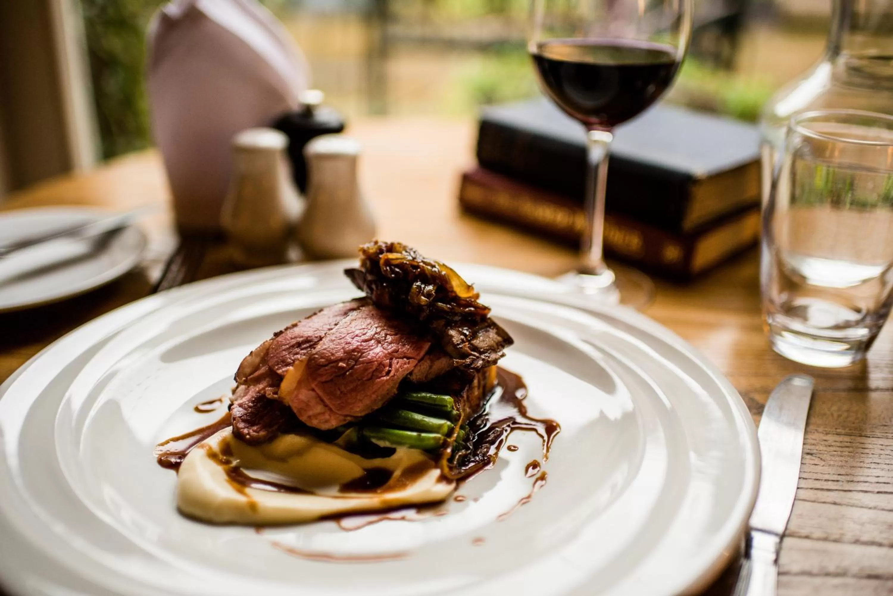 Restaurant/places to eat in Holdsworth House Hotel