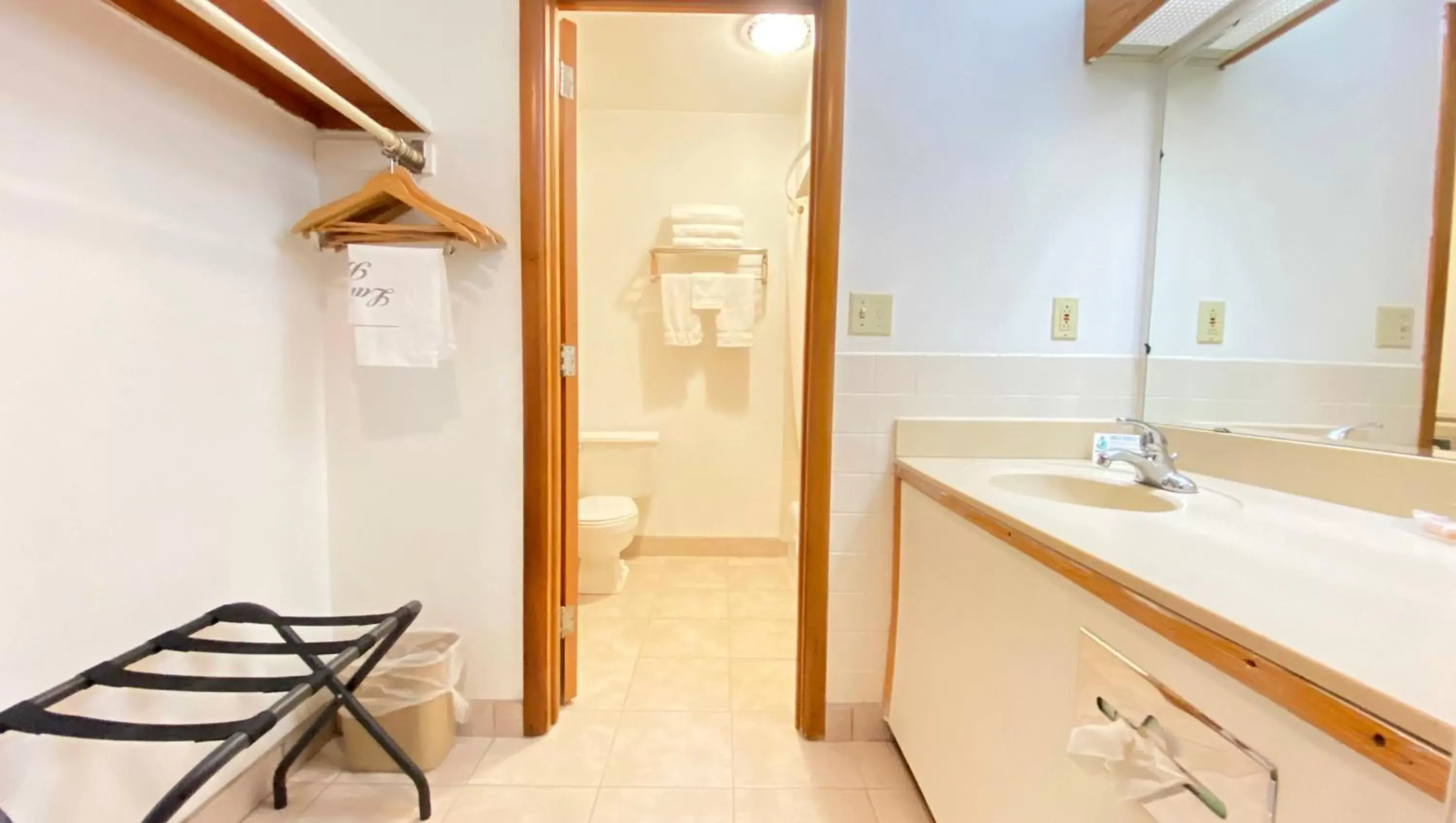 Bathroom in Magnuson Copper Crown