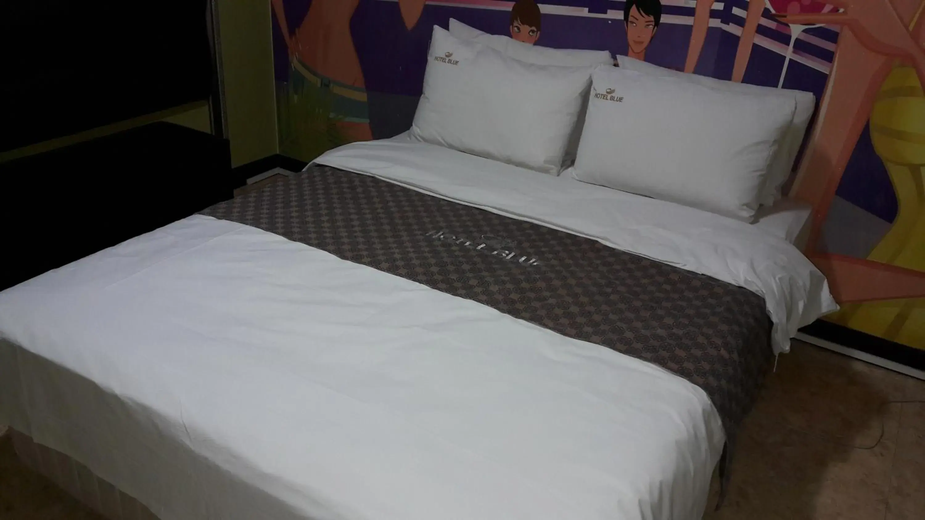 Bed in Songdo Blue Hotel