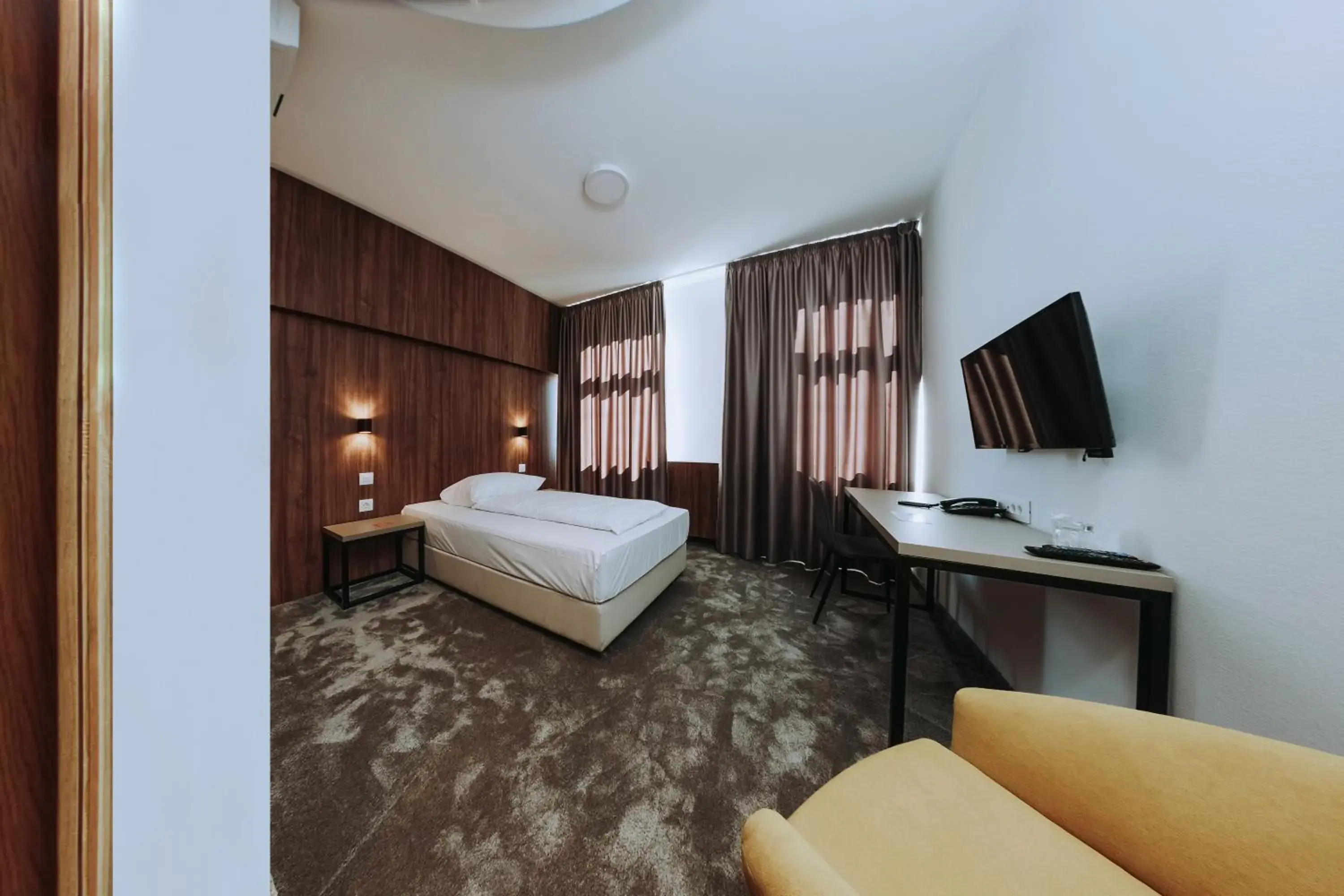 Bed in Hotel Sliško