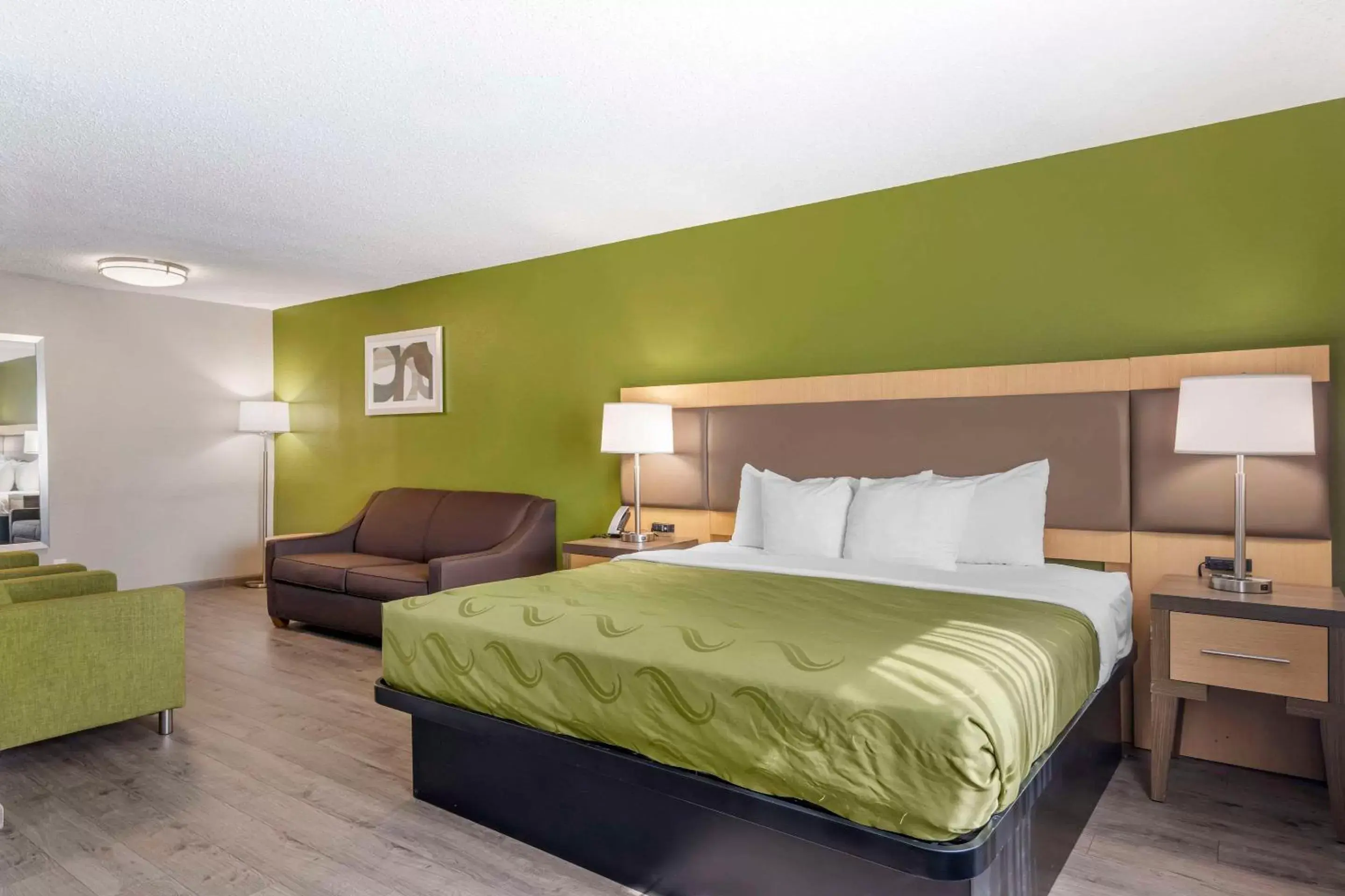 Bedroom, Bed in Quality Inn & Suites Delaware