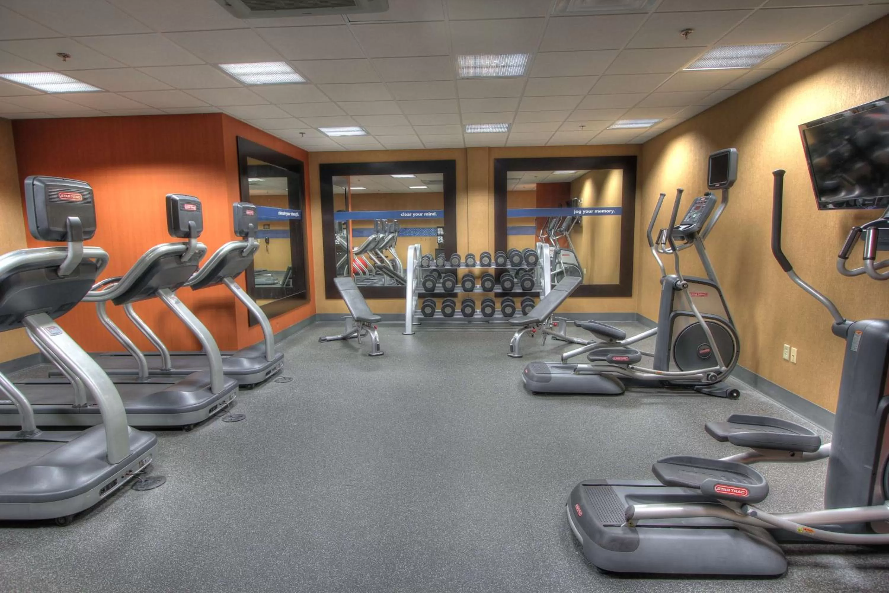 Fitness centre/facilities in Hampton Inn Pigeon Forge