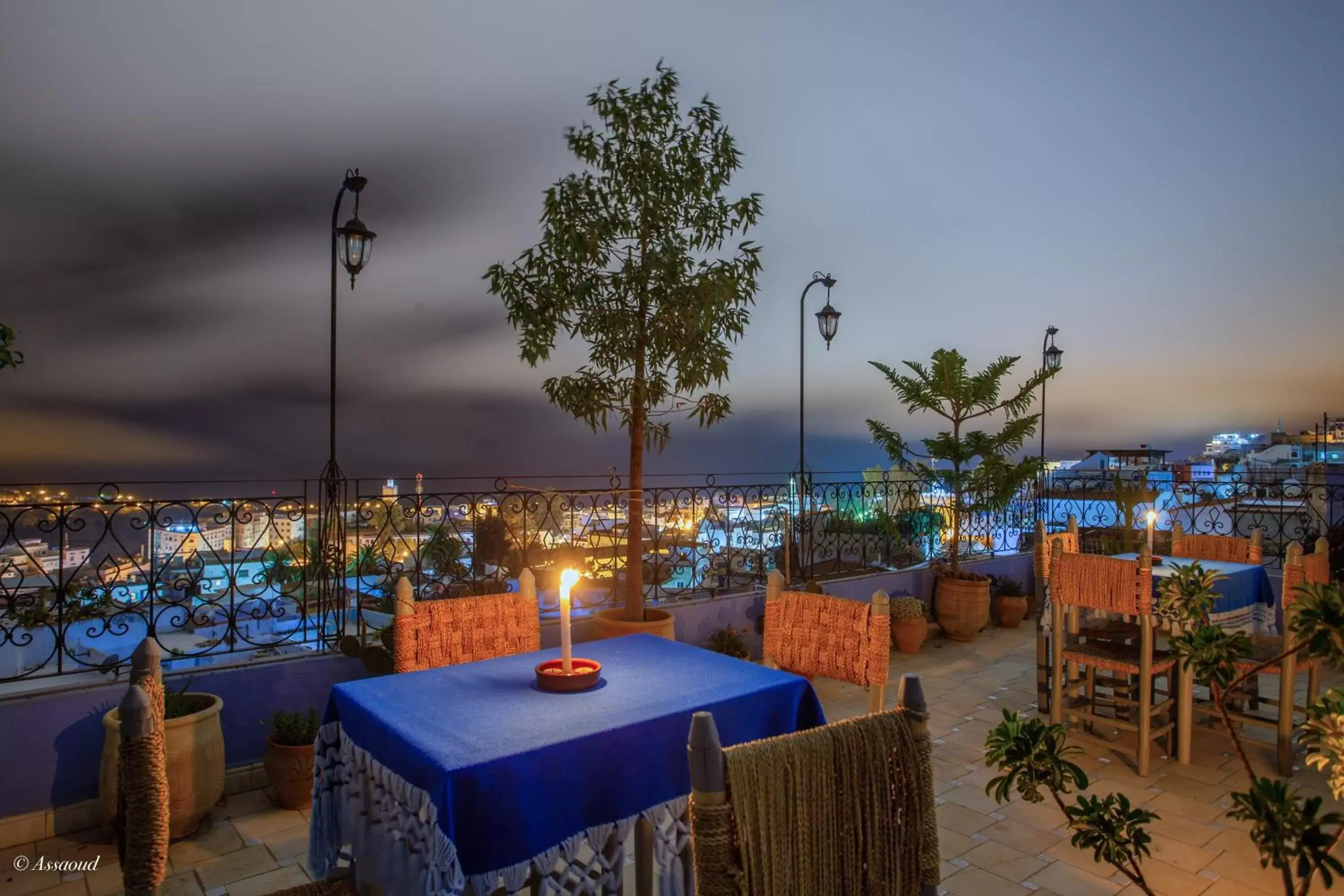 Restaurant/Places to Eat in Hotel Dar Mounir