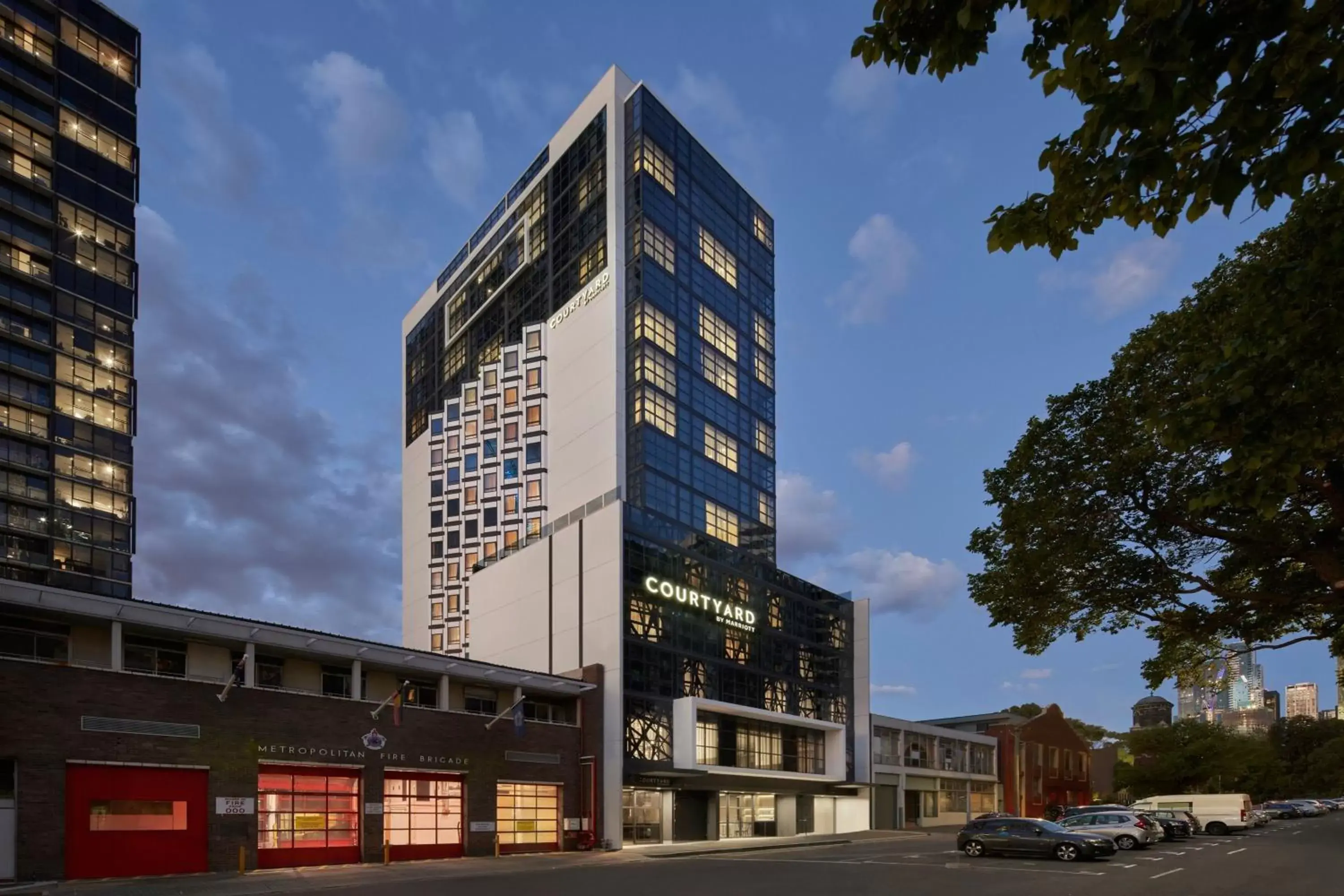 Property Building in Courtyard by Marriott Melbourne Flagstaff Gardens