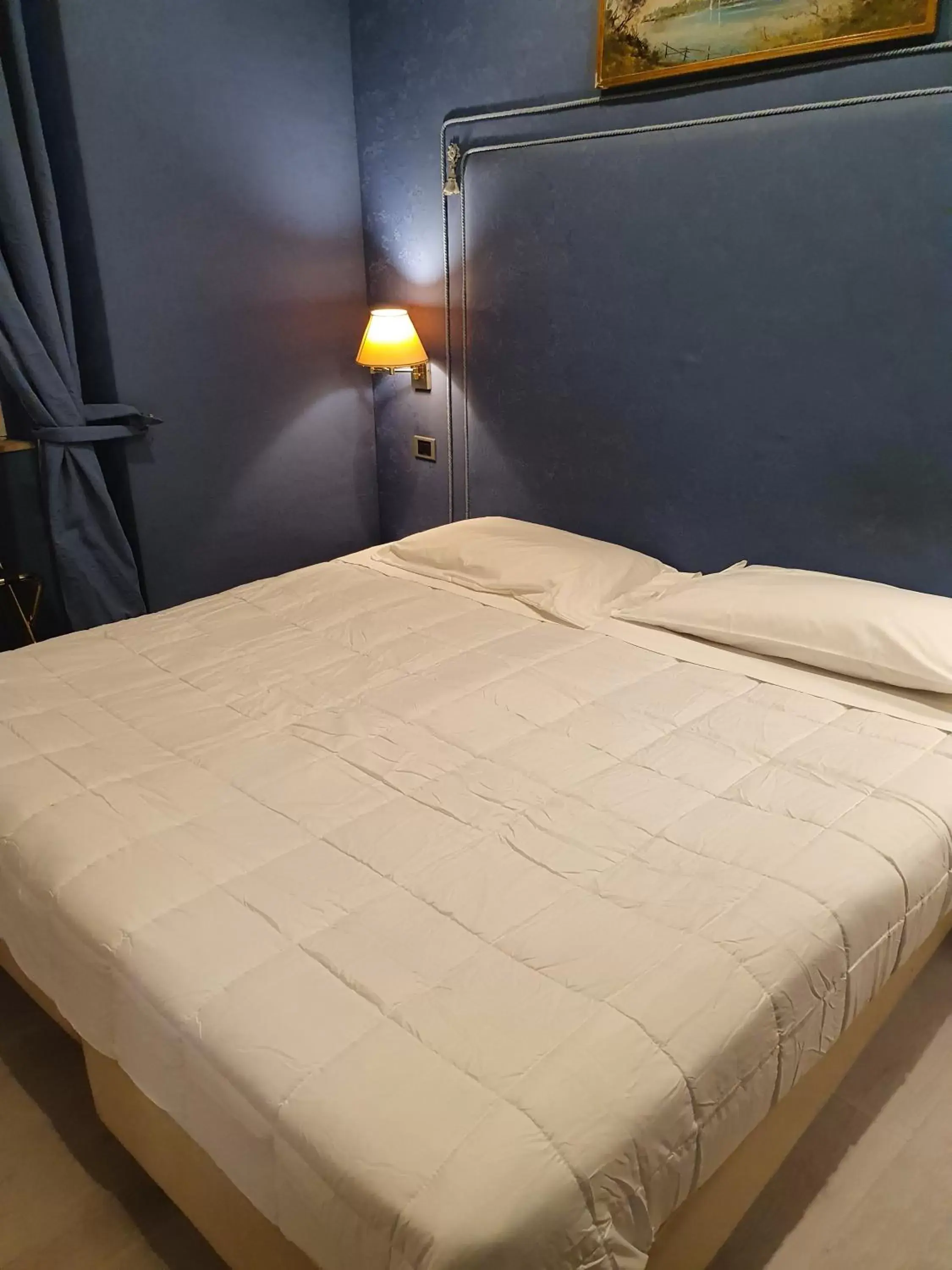 Bedroom, Bed in LH Hotel Andreotti Bedroom, Bed in LH Hotel Andreotti