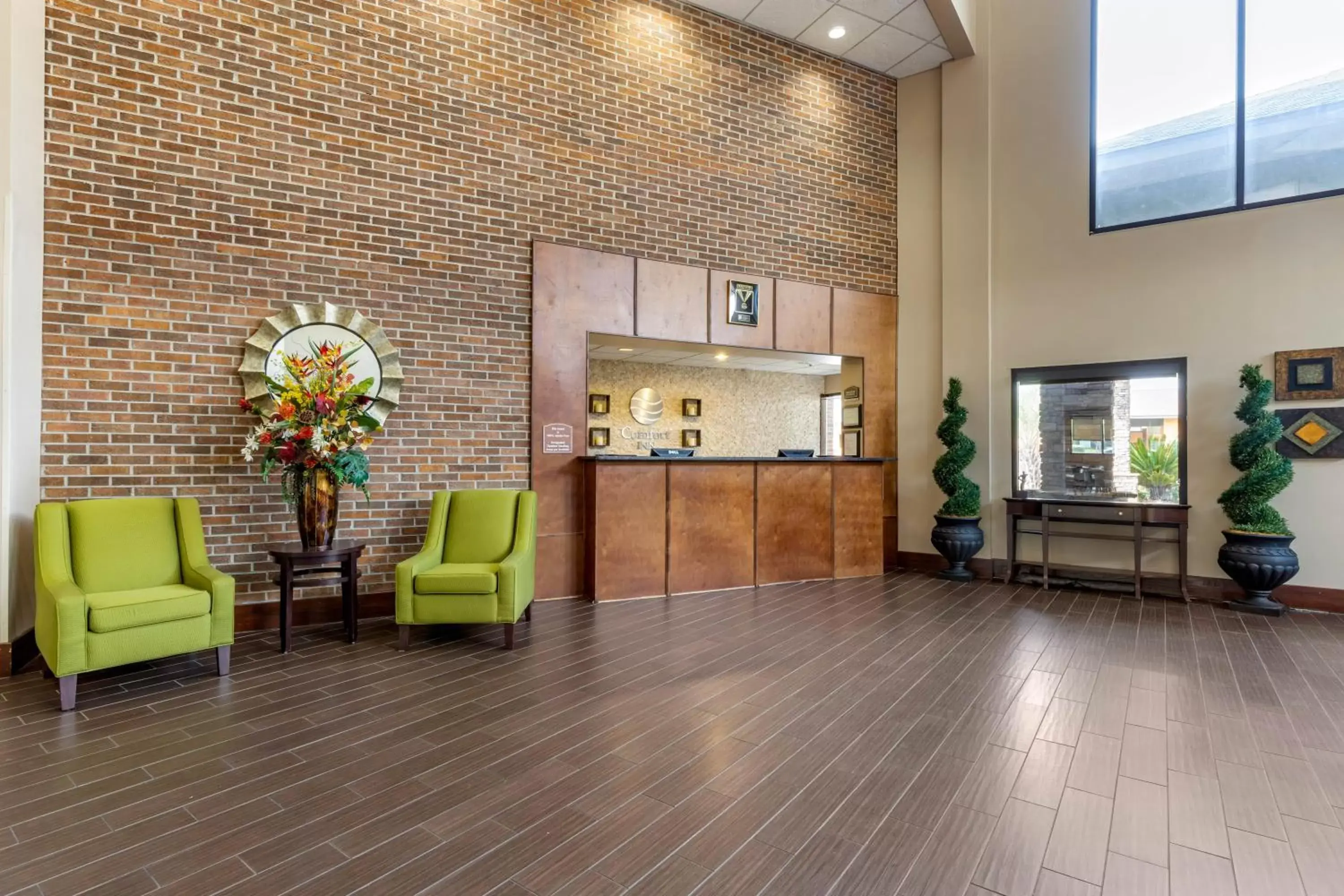 Lobby/Reception in Comfort Inn Warner Robins - Robins AFB