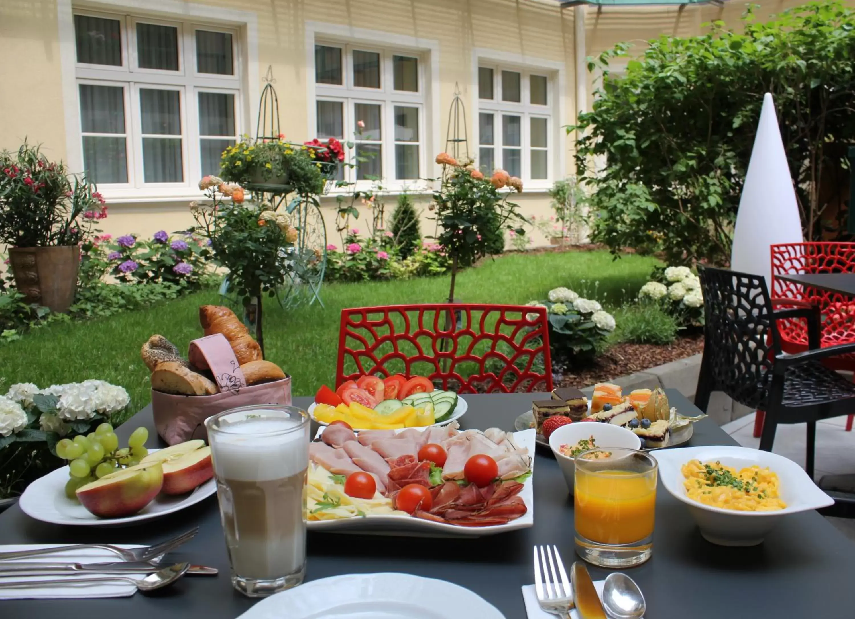 Buffet breakfast, Breakfast in Hotel Josefshof am Rathaus