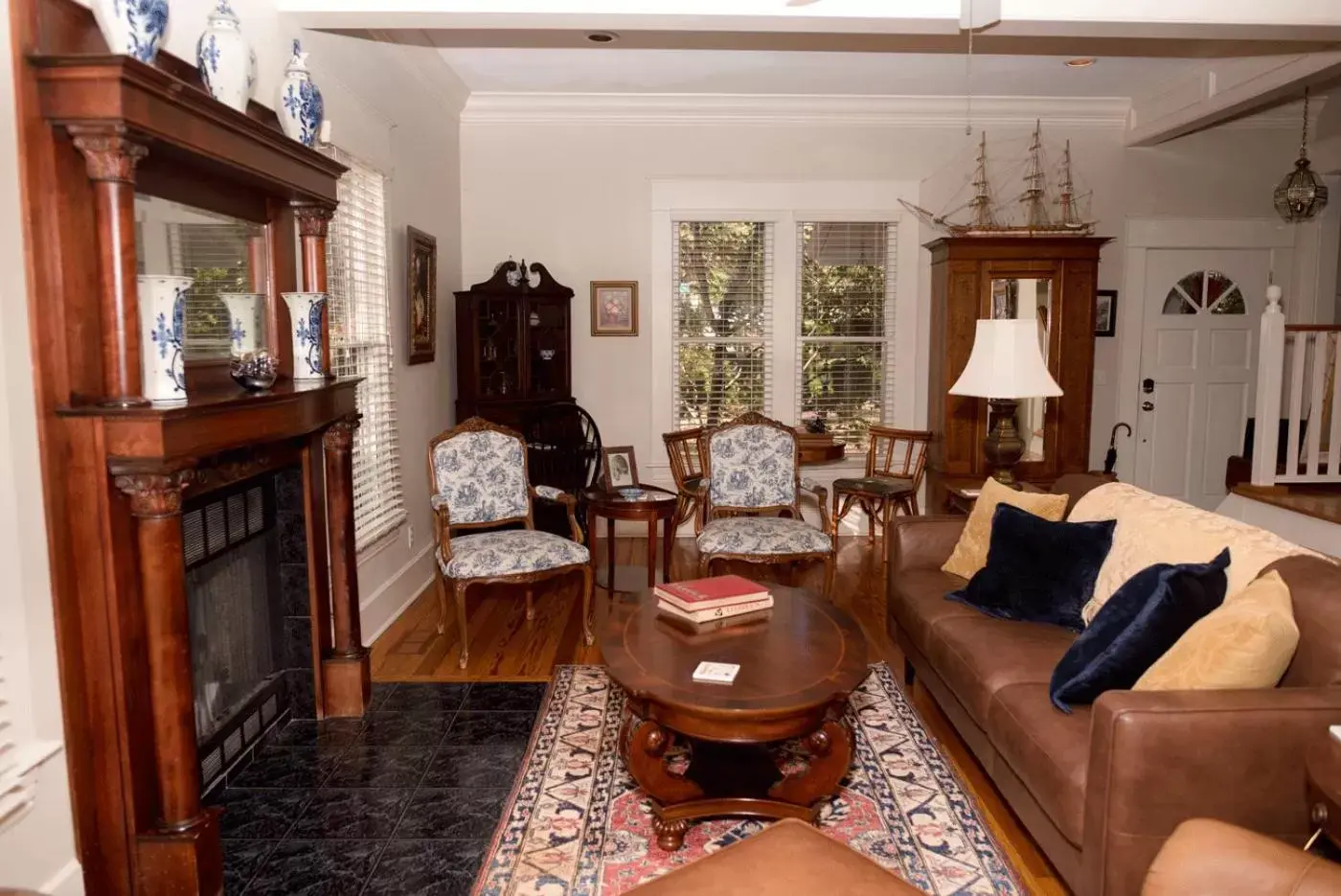 Seating Area in Dickson Street Bed & Breakfast