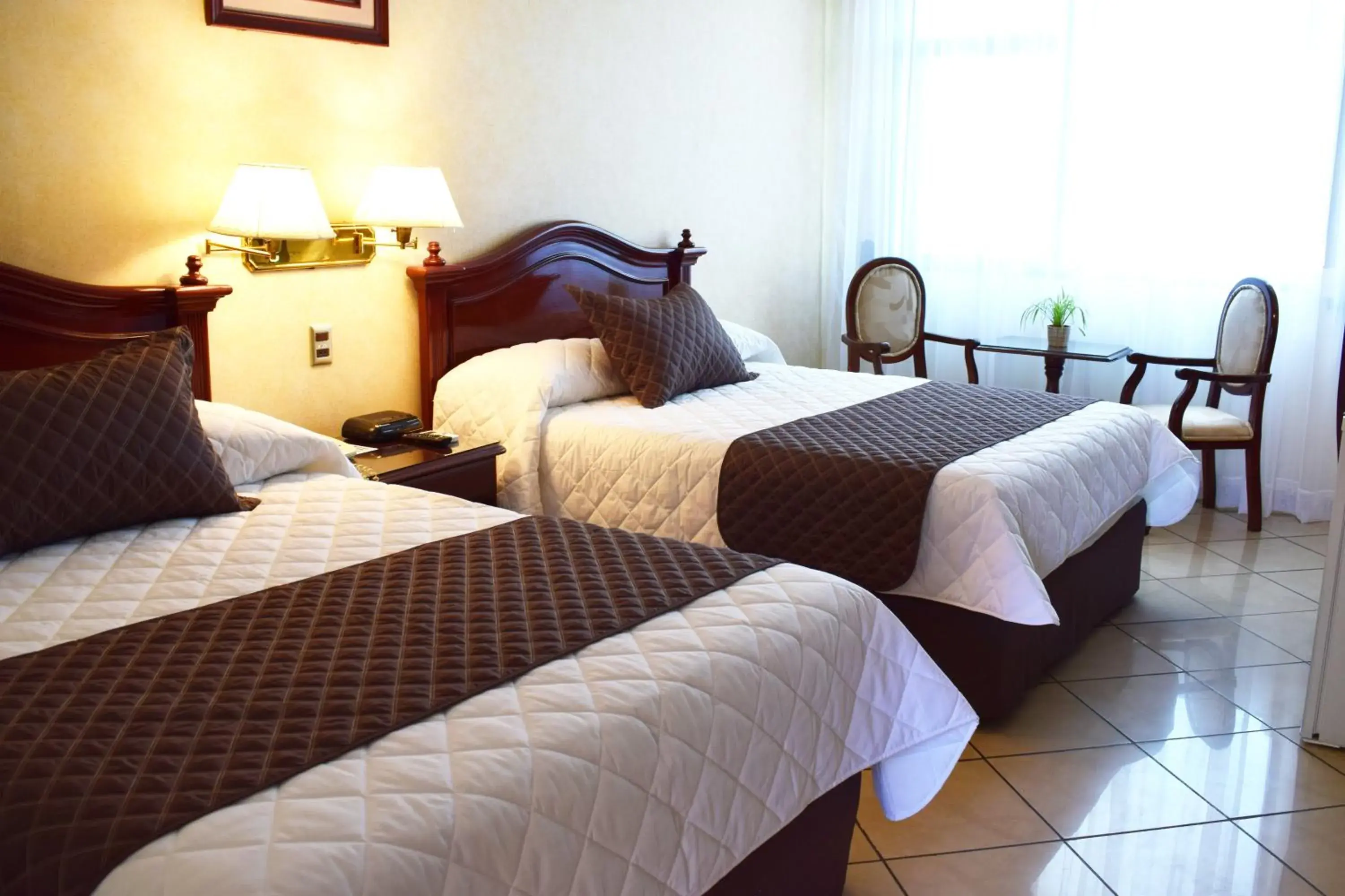 Photo of the whole room, Bed in Hotel Continental Park