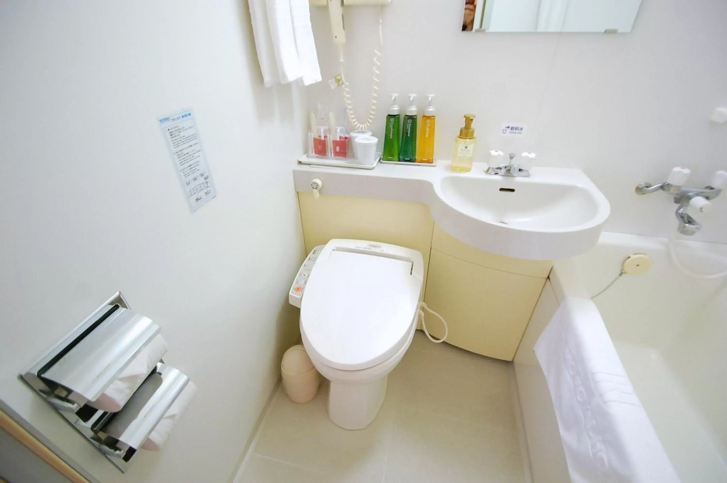 Photo of the whole room, Bathroom in Izumo Royal Hotel