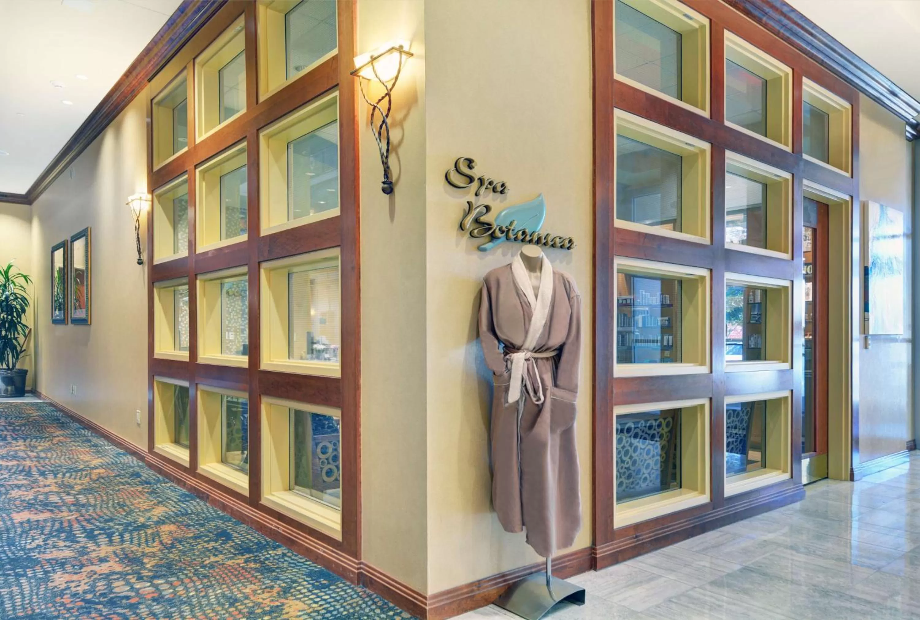 Spa and wellness centre/facilities in Embassy Suites Northwest Arkansas - Hotel, Spa & Convention Center