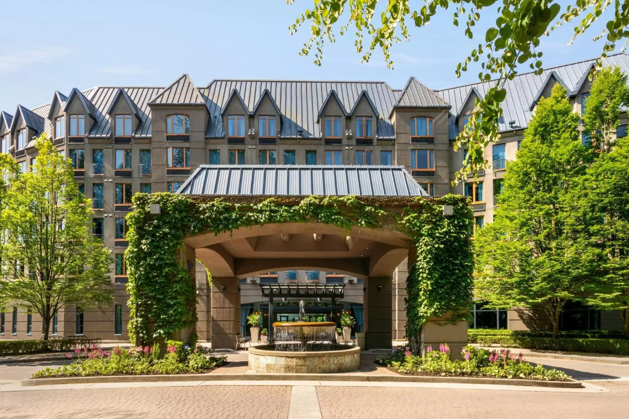 Property Building in Holiday Inn & Suites North Vancouver, an IHG Hotel