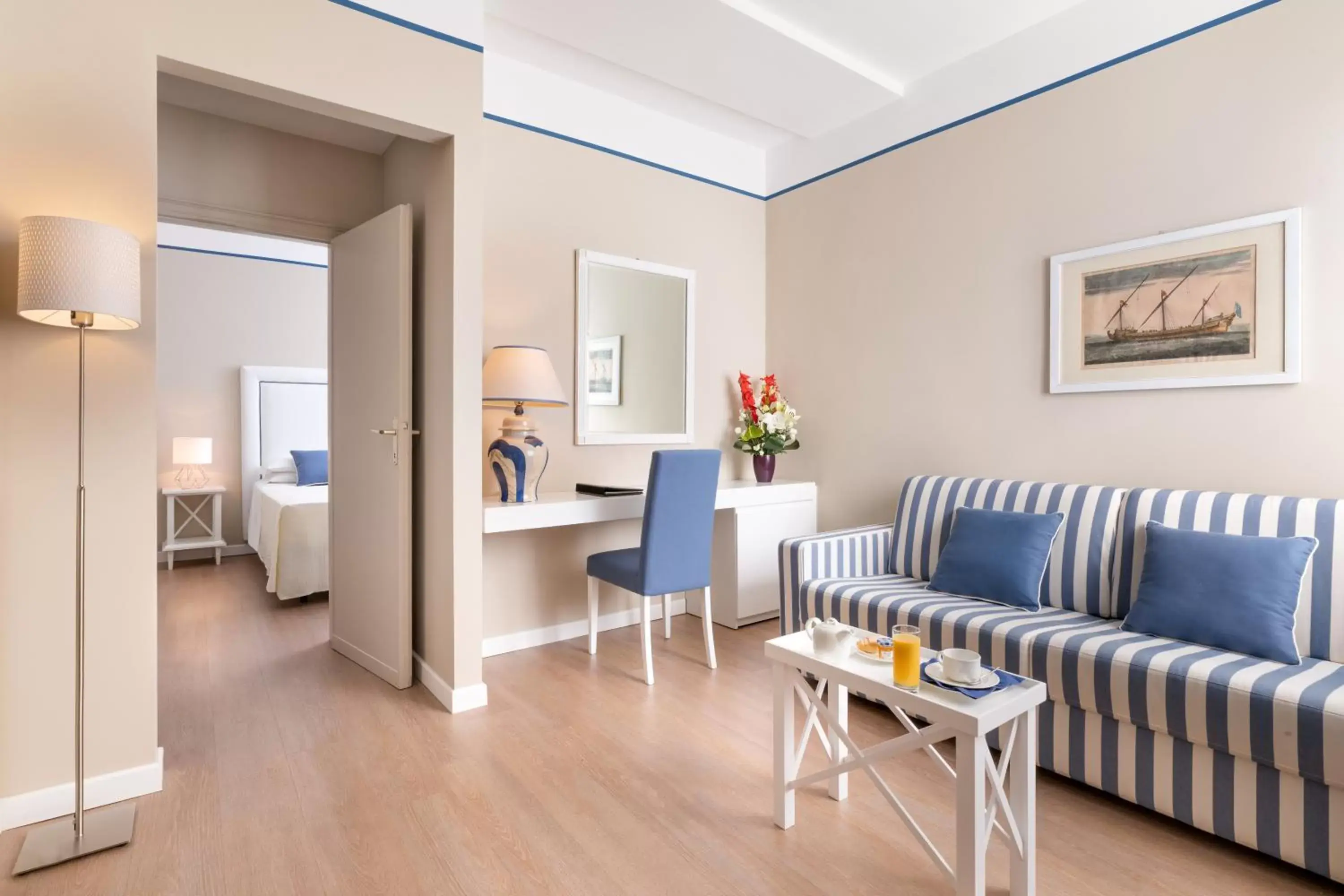 Living room in Hotel Sina Astor Living room in Hotel Sina Astor