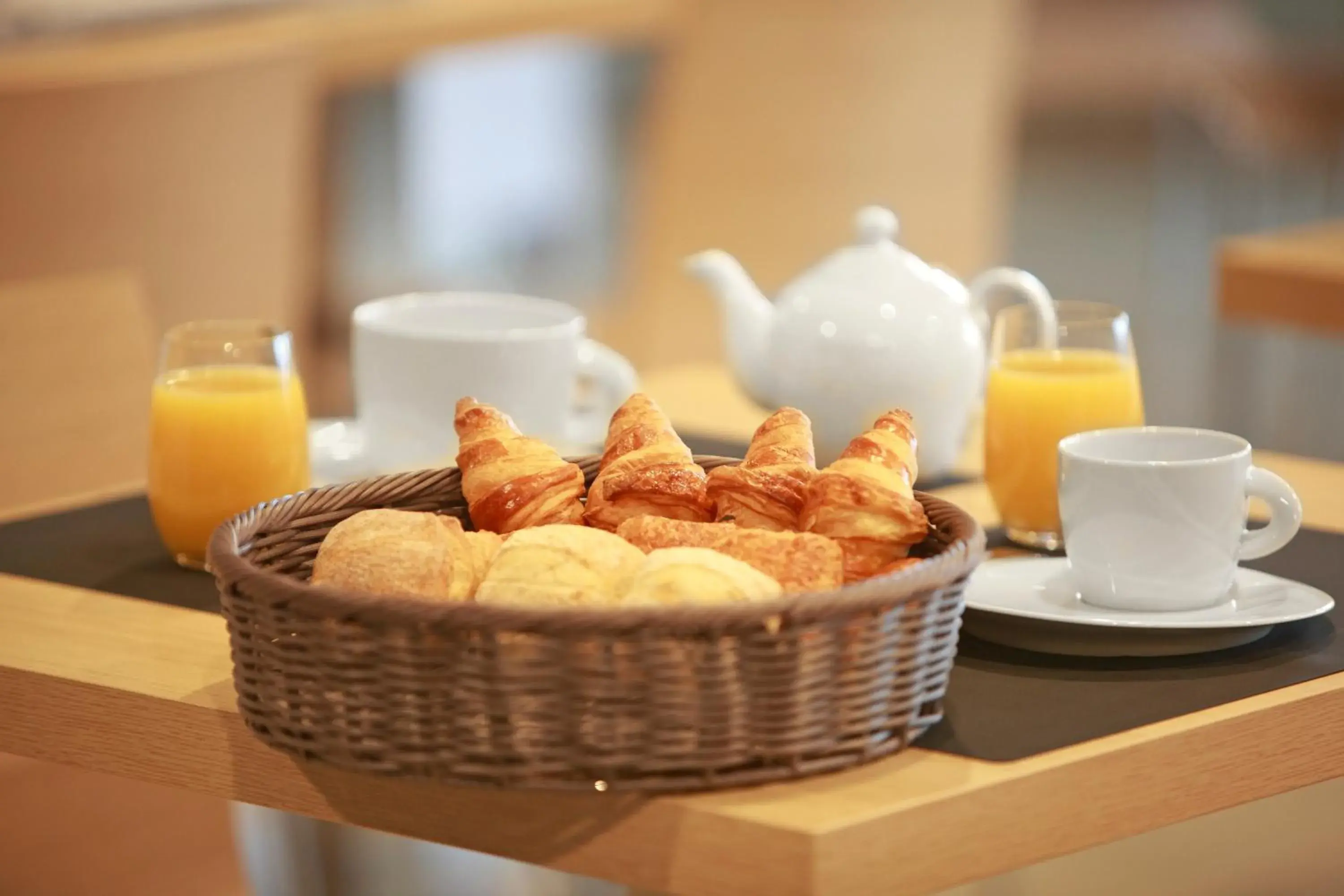 Breakfast in The Originals City, L'Haut' Aile, Coquelles-Calais Tunnel s/Manche L'HAUTAILE