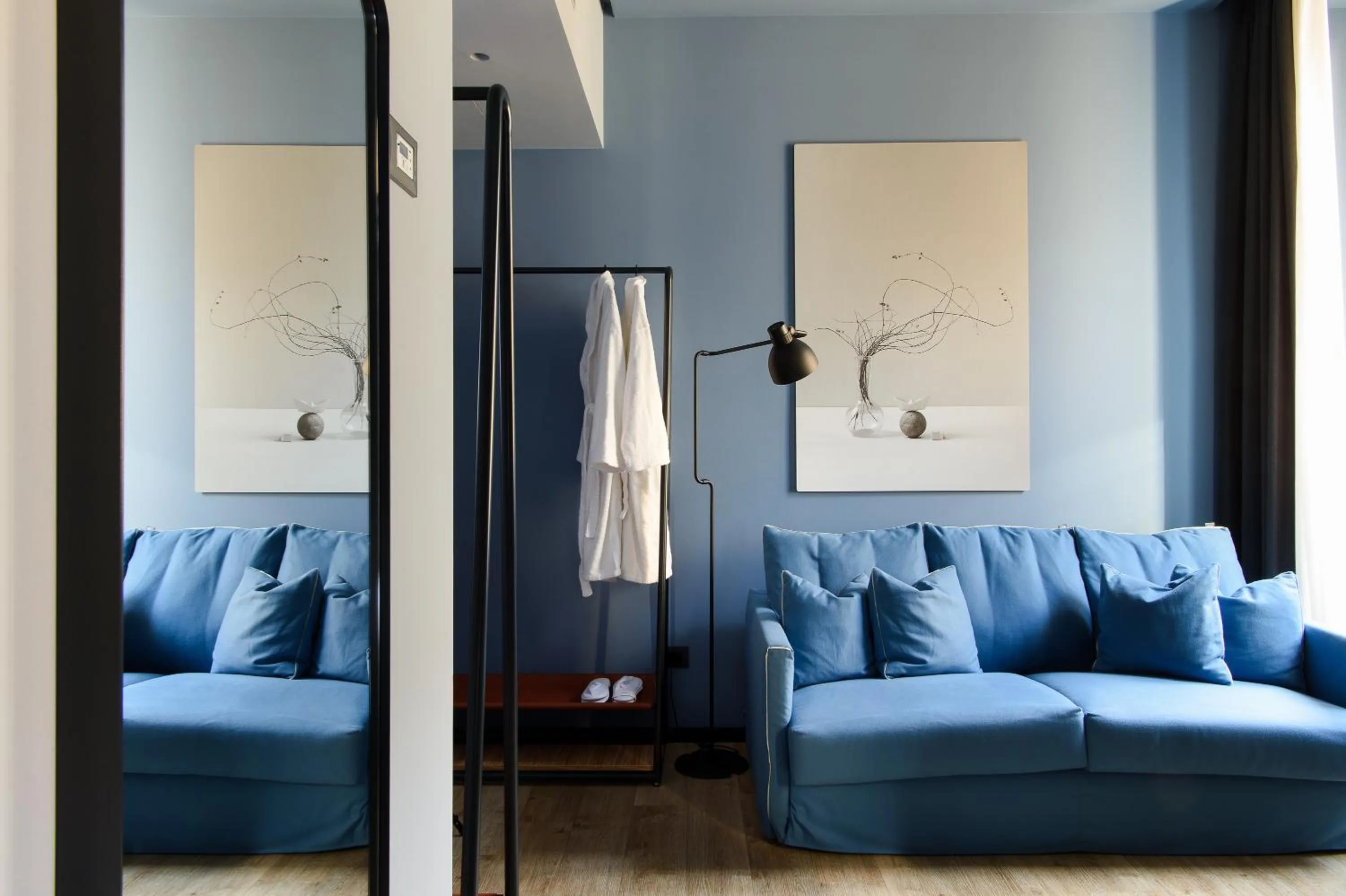 Living room in The Poet Hotel