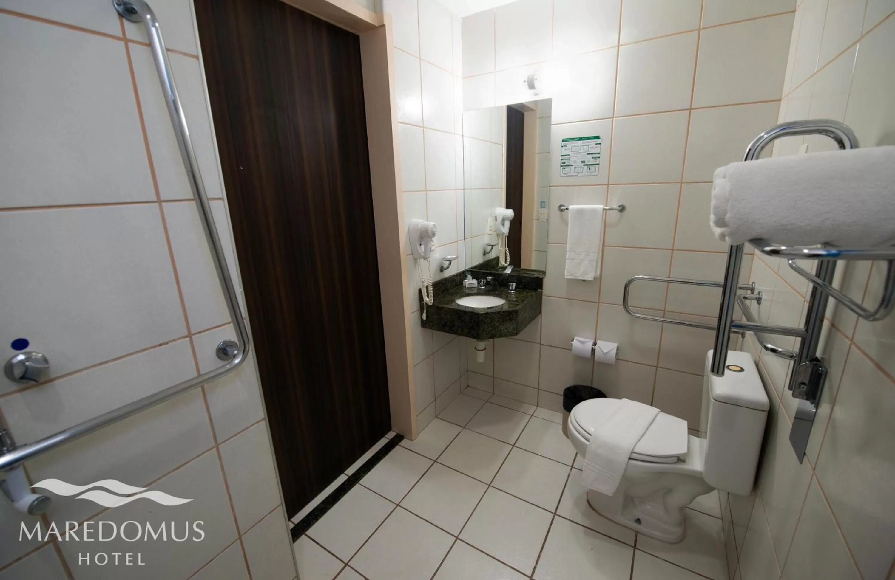 Shower in Maredomus Hotel