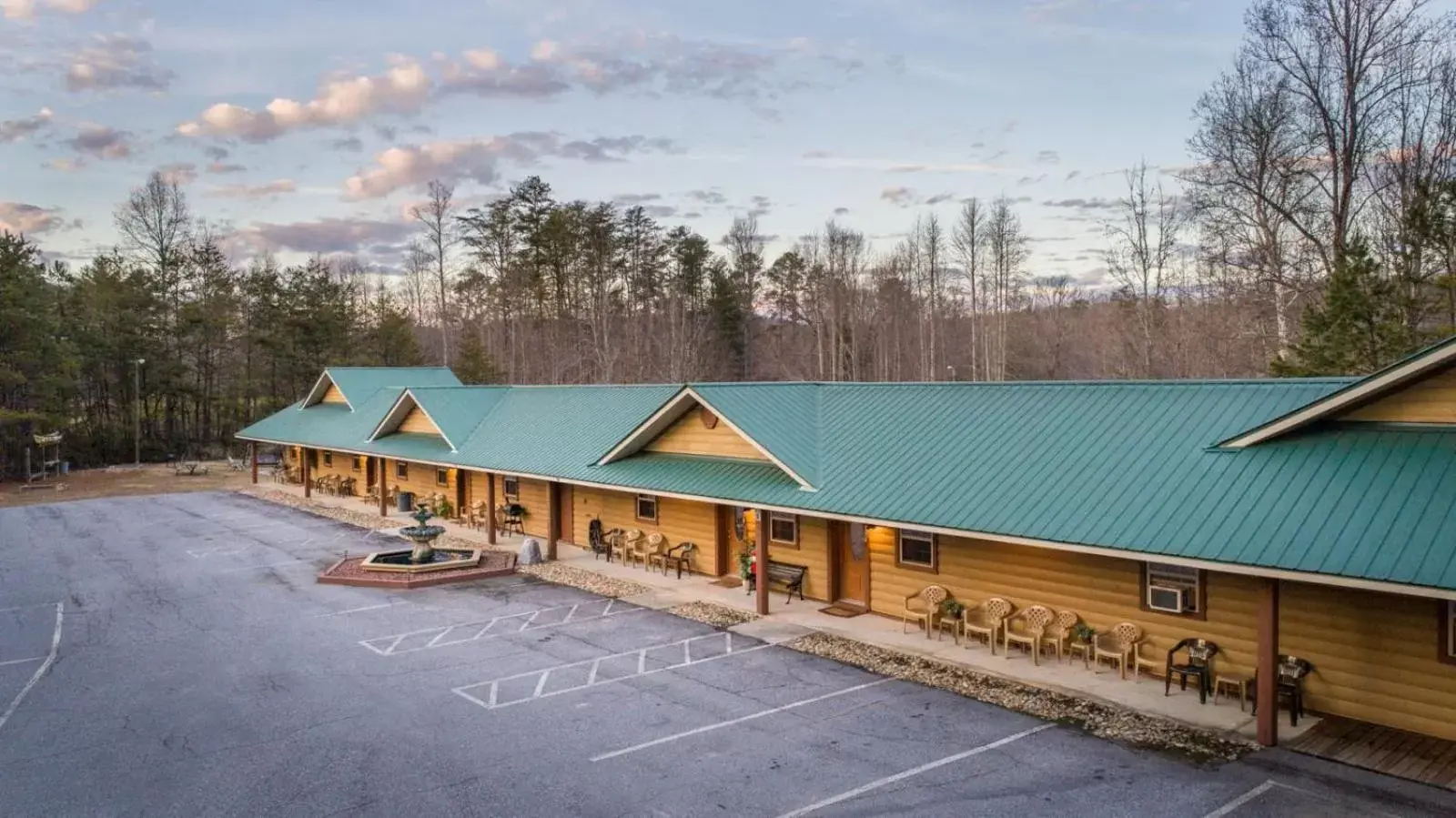 Property Building in Nacoochee valley motel