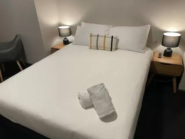 Bed in Lakemba Hotel
