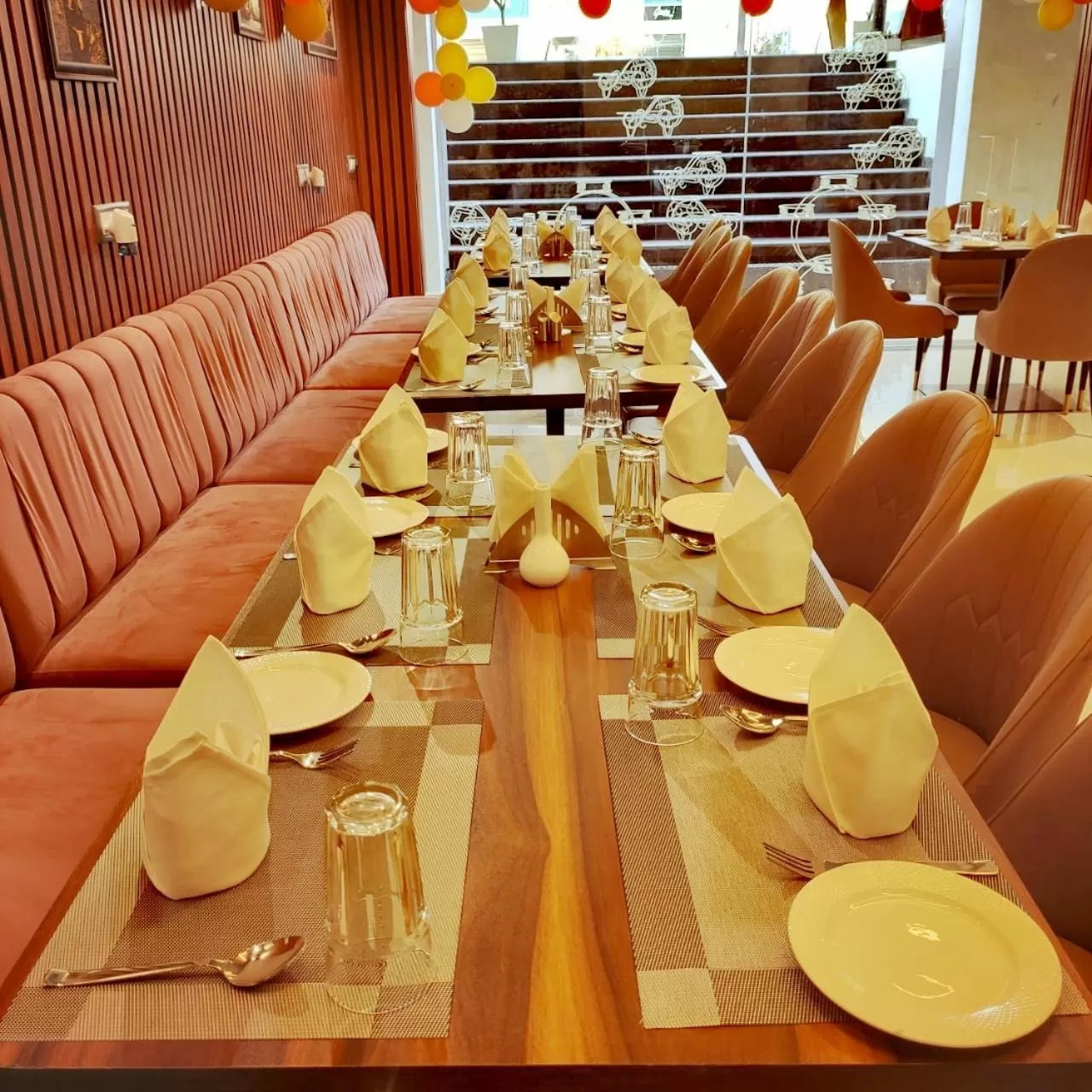 Restaurant/Places to Eat in RONTA WORLD HOTELS