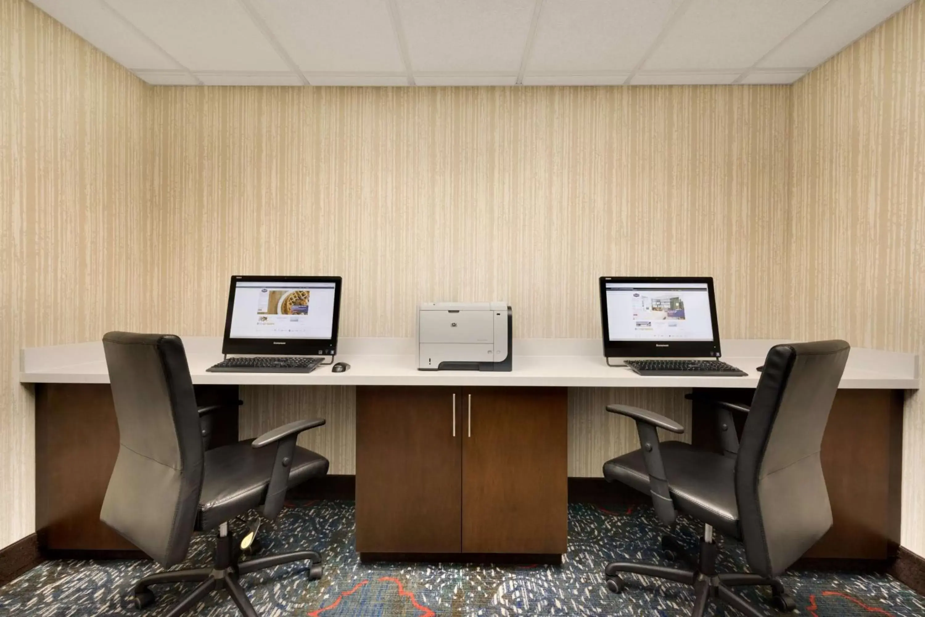 Business facilities, Business Area/Conference Room in Hampton Inn and Suites Monroe